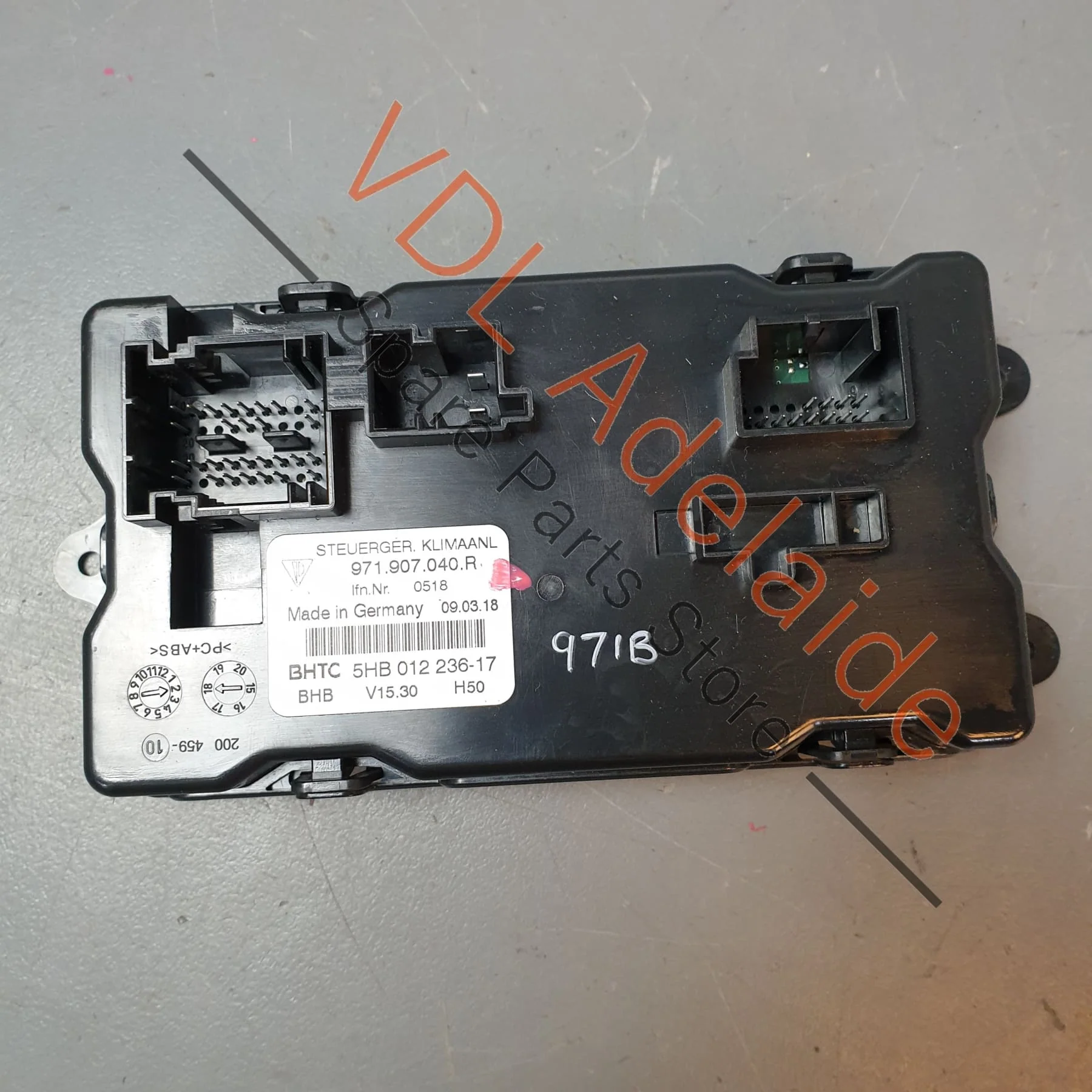 Porsche Panamera Control Unit for Air Conditioning 971907040S 971907040R - Image 3