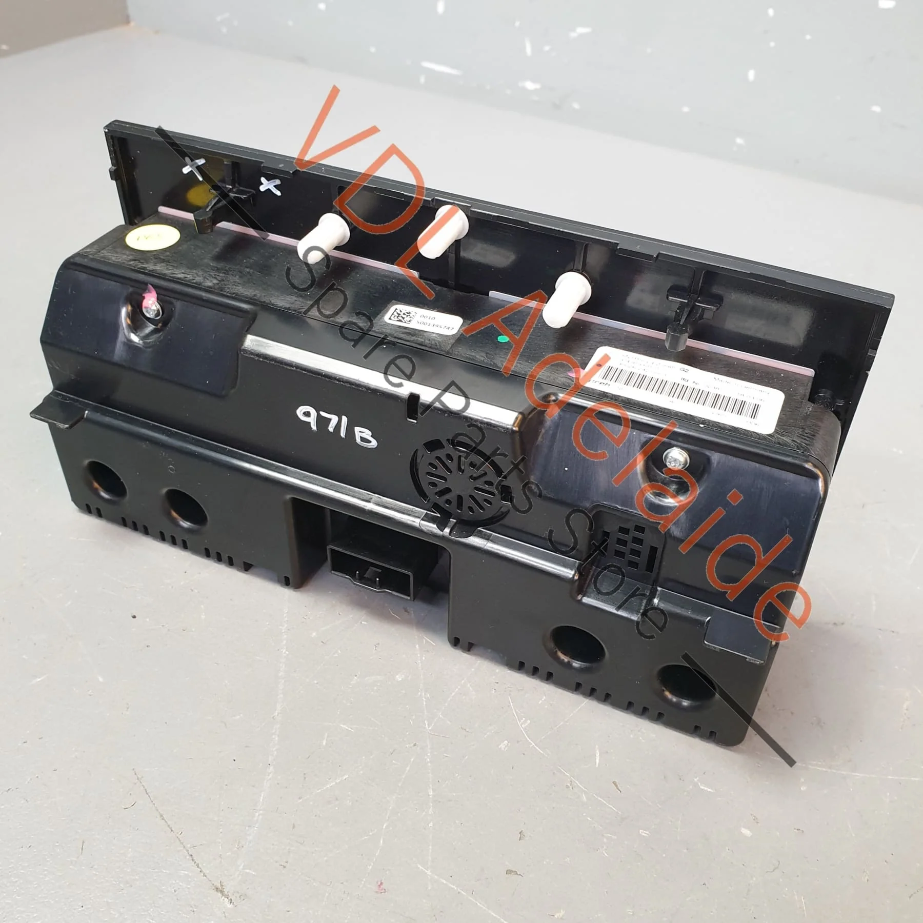 Porsche Panamera AC Climatronic Rear Control And Display Panel 974919615K - Image 7
