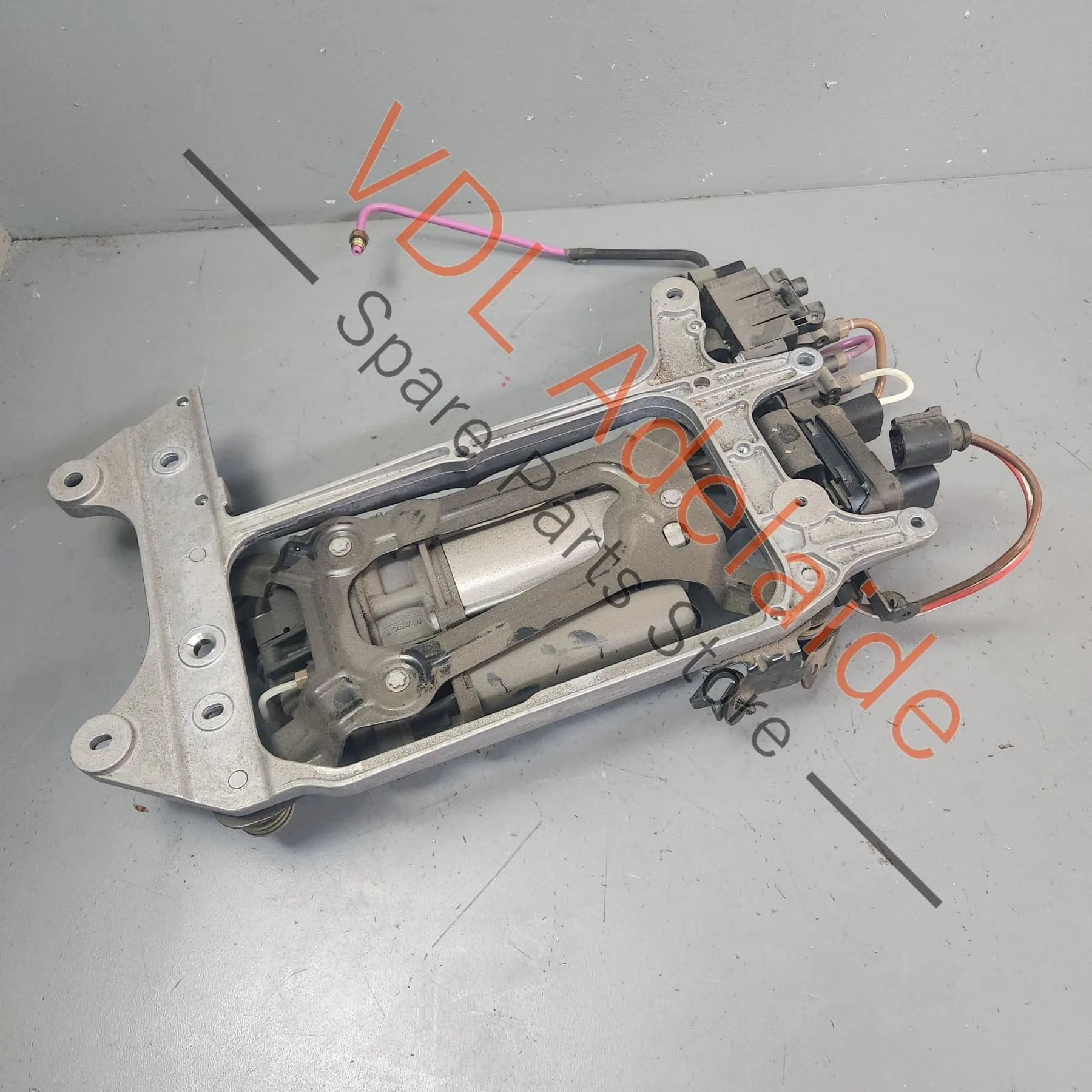 Porsche Panamera Air Suspension Pump & Valve Block 971616006G 971616591B 971616056C 971616007D - Image 7