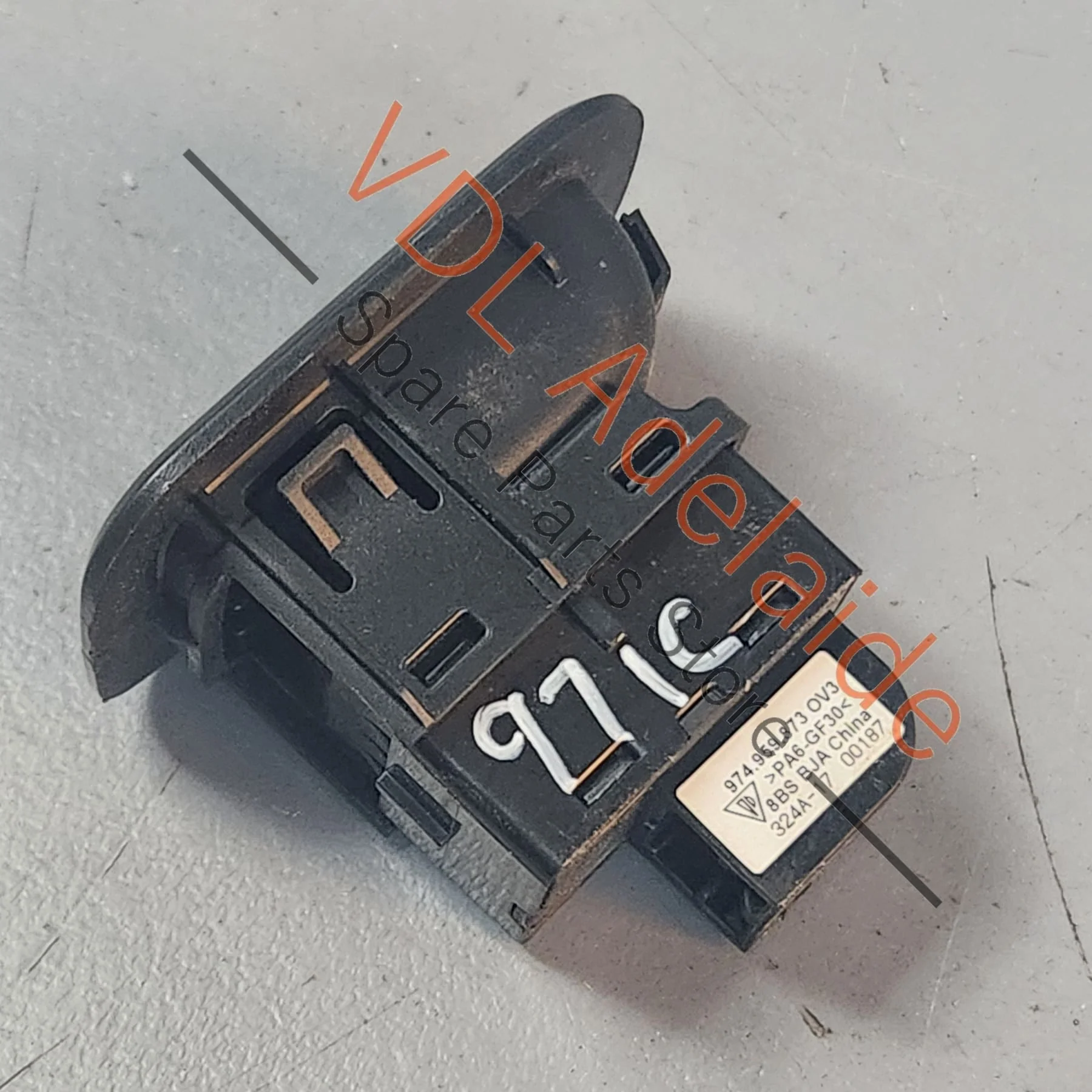 Porsche Rear Seat Backrest Fold Switch 974959873 - Image 2