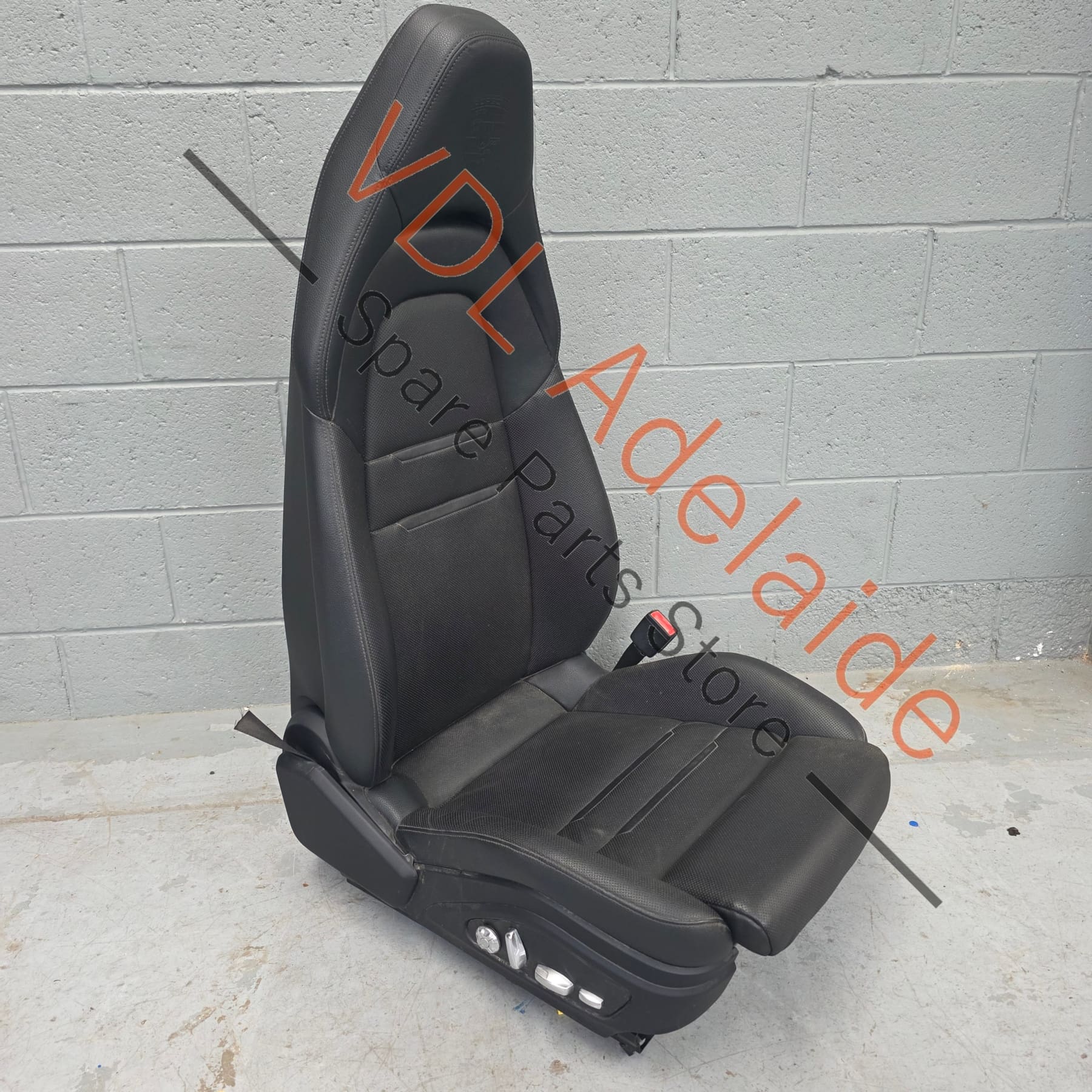 Porsche Panamera Front Right Seat with Crest Logo Emblem in Headrest 971881806FB GDB