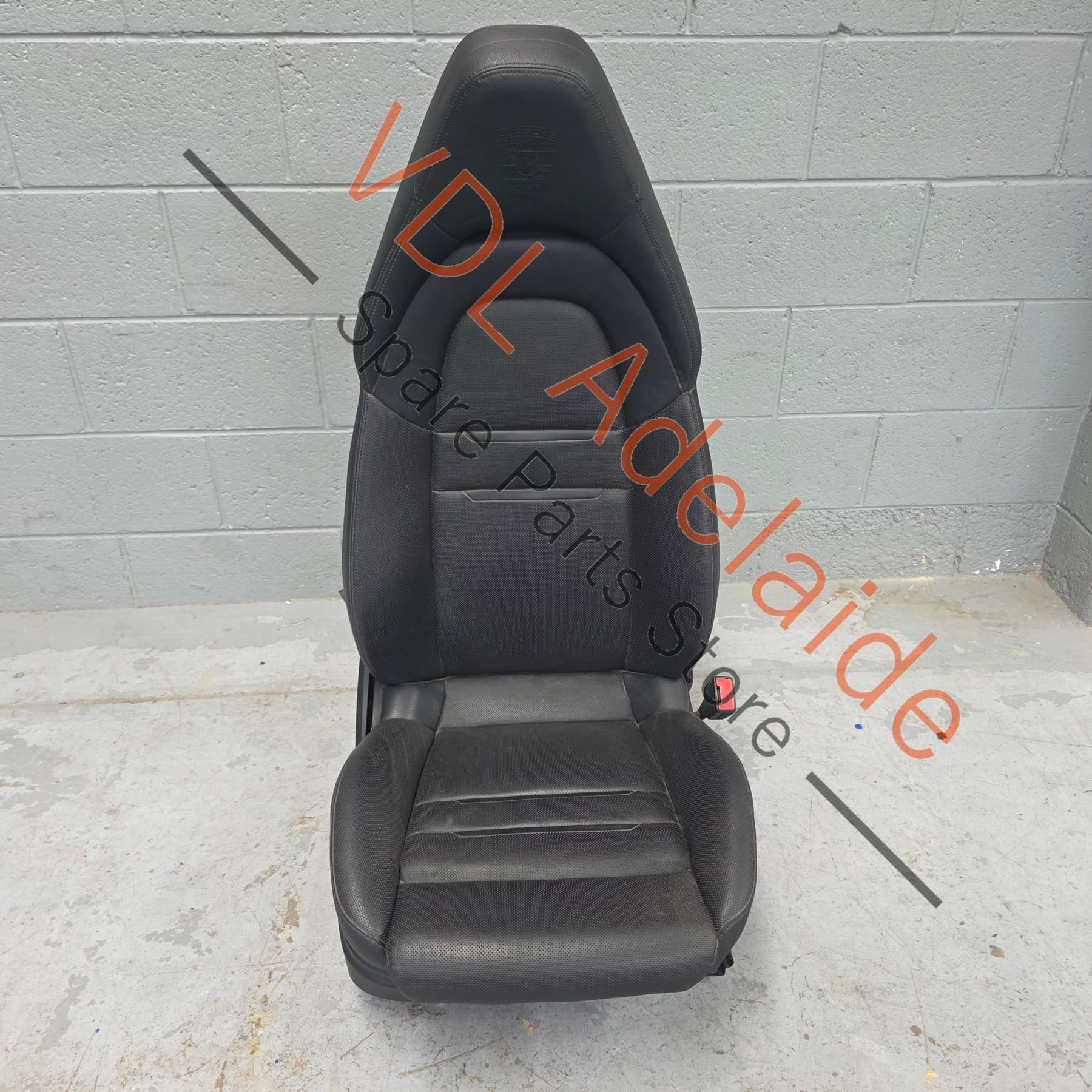 Porsche Panamera Front Right Seat with Crest Logo Emblem in Headrest 971881806FB GDB - Image 2