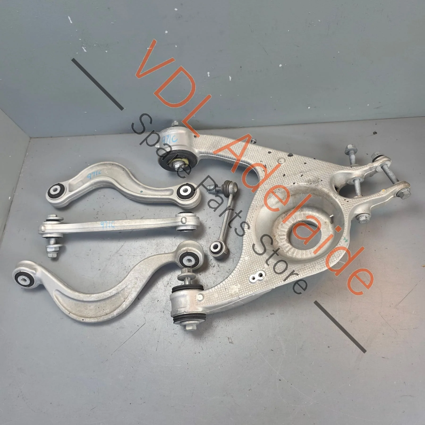 Porsche Panamera 971 Rear Suspension Wishbone Control Arm Set Right
