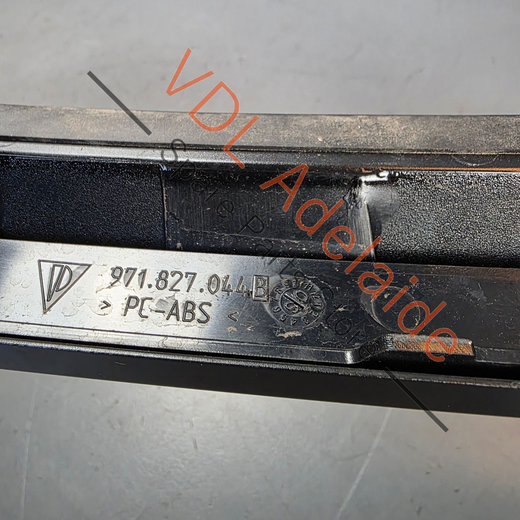 Porsche Panamera 971 Tailgate Boot Hatch Garnish with Chrome Porsche Badge 971827044B - Image 5