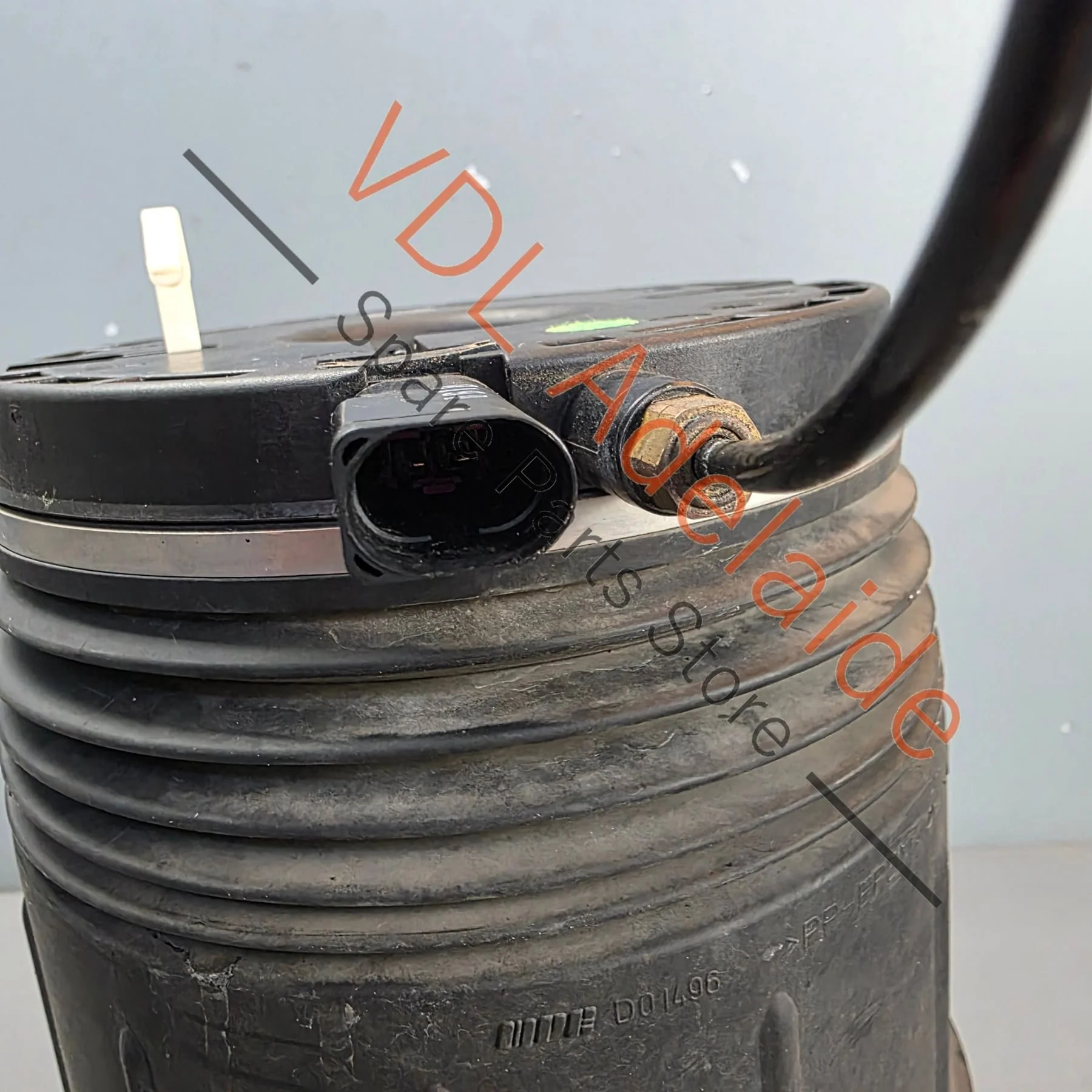 Porsche Panamera 971 Left Rear Suspension Airbag Air Spring Cylinder LHS 971616025C 971616025H - Image 3