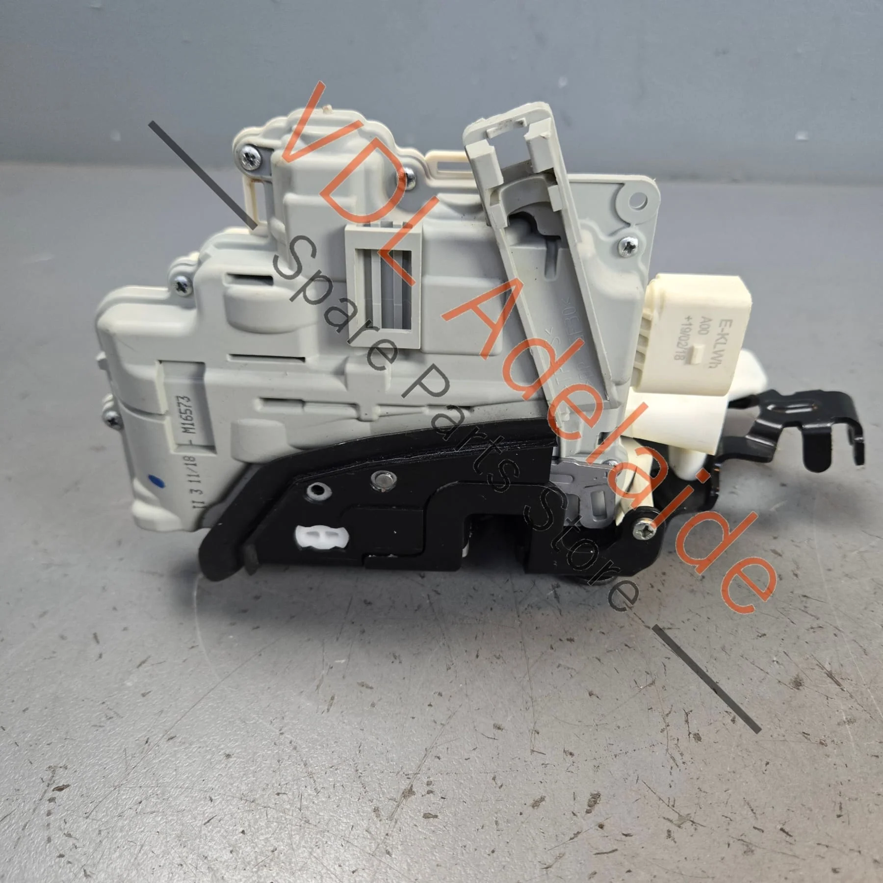 Porsche Panamera 971 2016-2023 Rear Left Passenger Side Door Lock Mechanism 971839015B 971839015E - Image 3