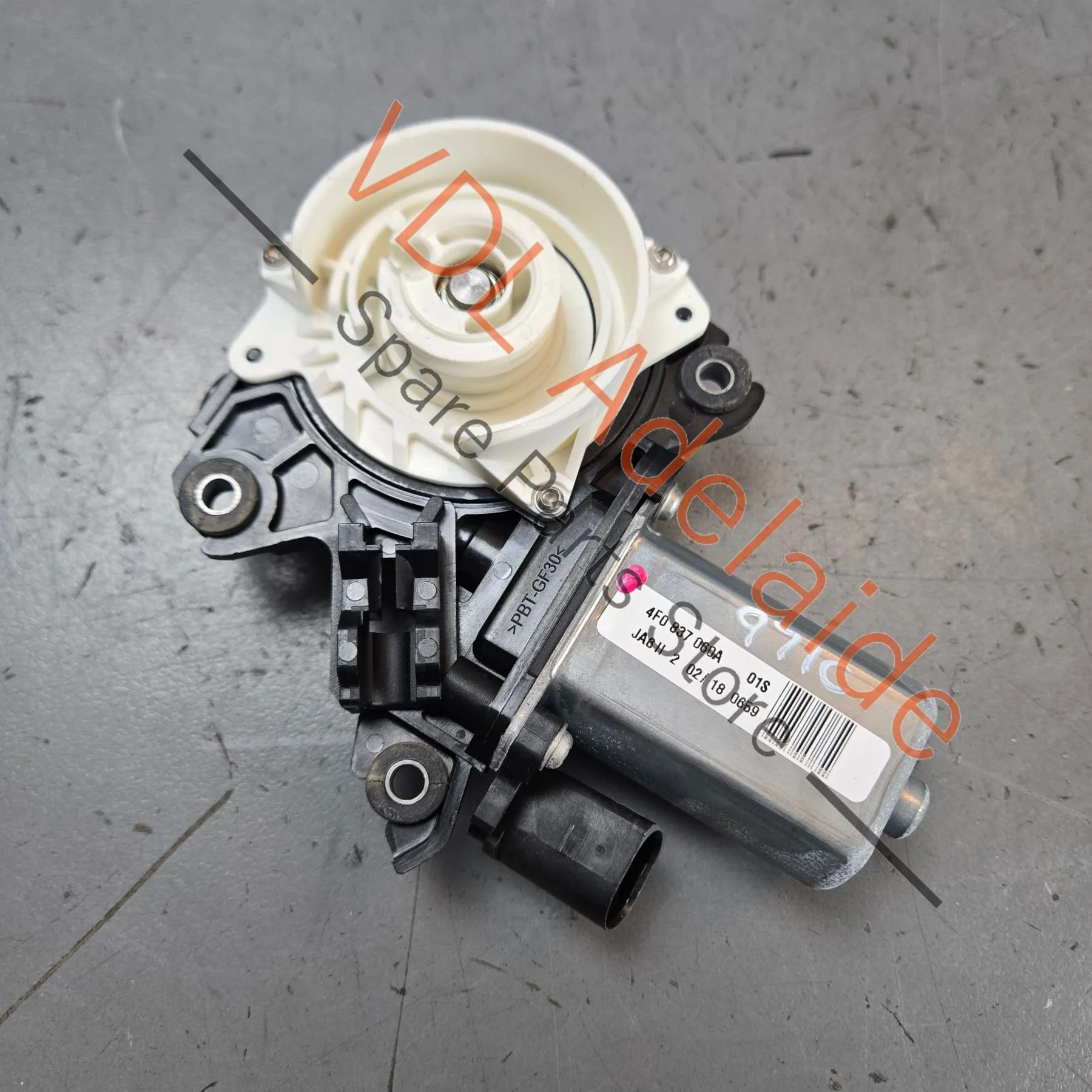 Porsche Panamera 971 Right Side RHS Door Closing Motor Drive Unit 4F0837060A 9A7837060