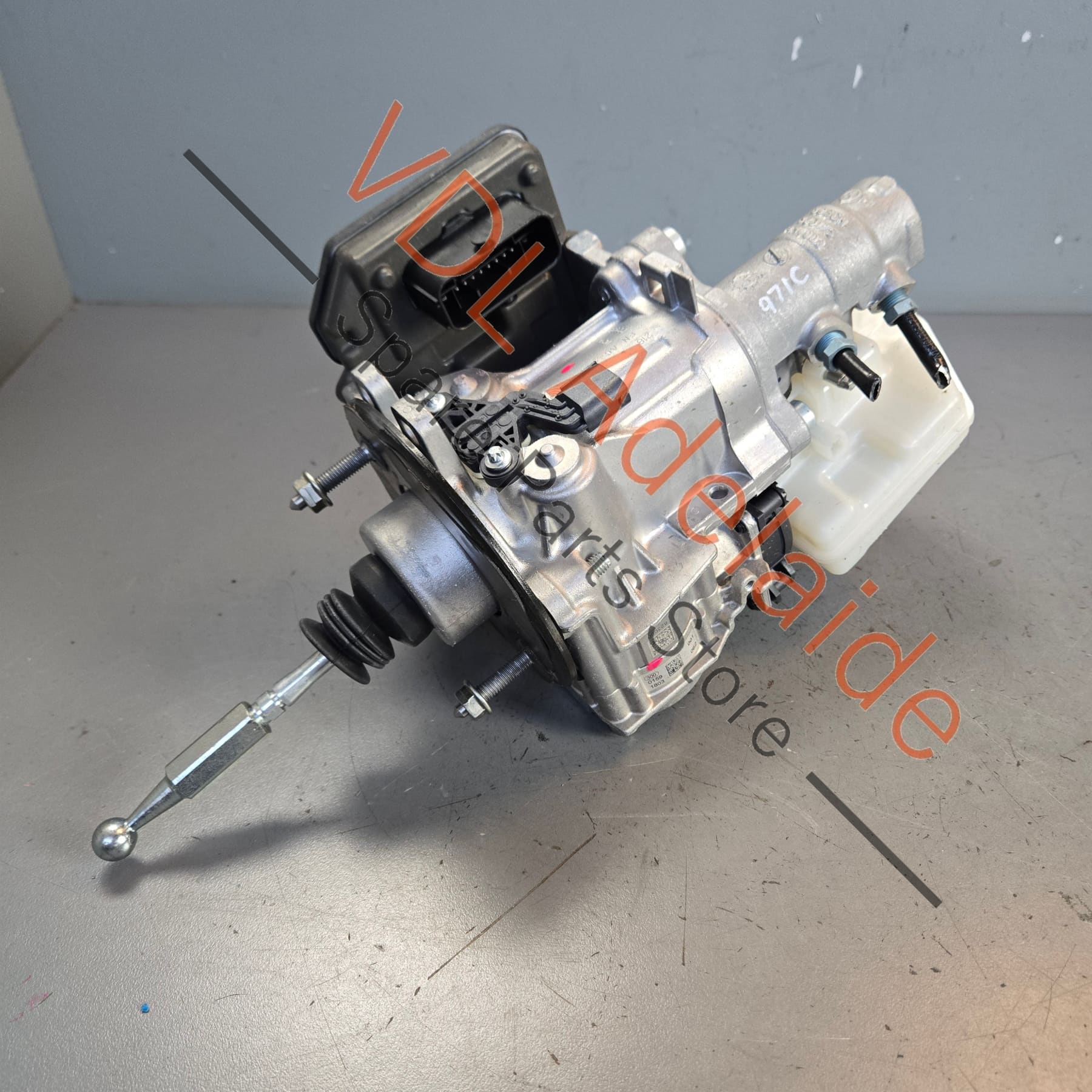 Porsche Hybrid Brake Master Cylinder and Servo Booster 971614105AA 971614106B 971614106T