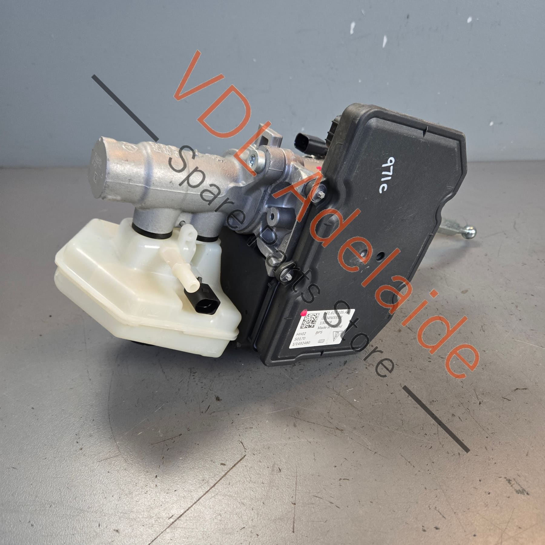 Porsche Hybrid Brake Master Cylinder and Servo Booster 971614105AA 971614106B 971614106T - Image 3