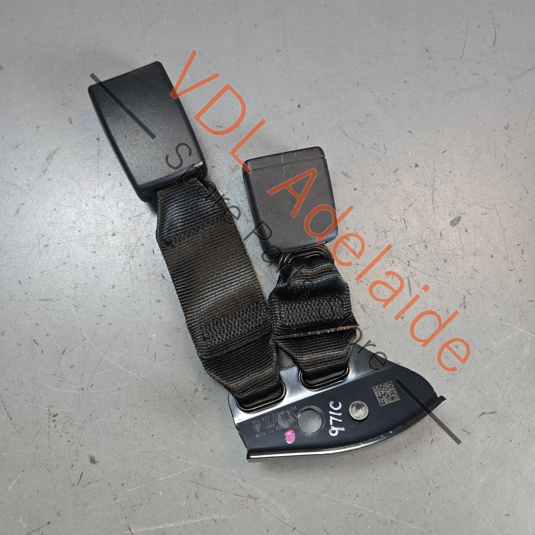 Porsche Panamera 971 Rear Centre Double Belt Latch 974857739A - Image 2