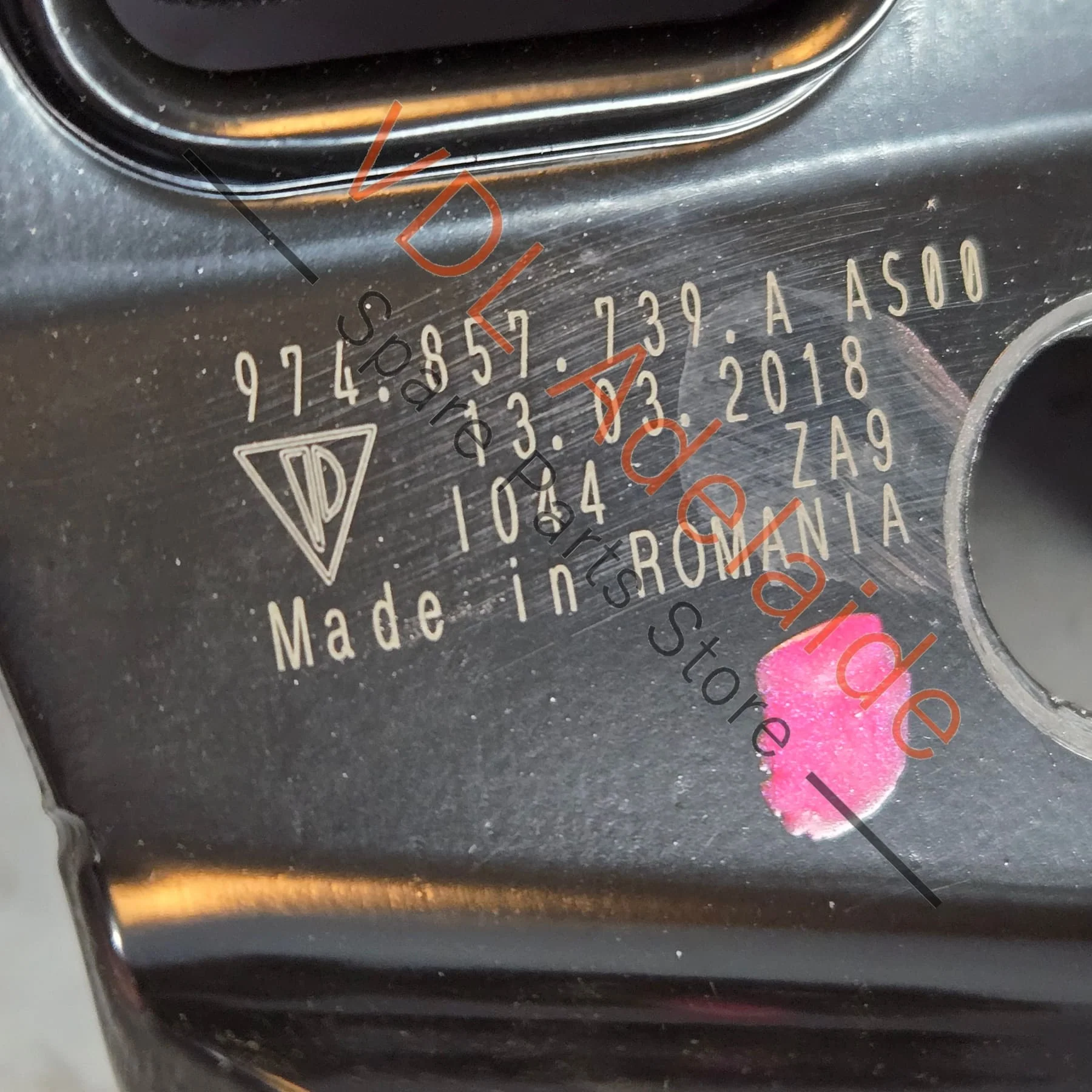 Porsche Panamera 971 Rear Centre Double Belt Latch 974857739A - Image 3