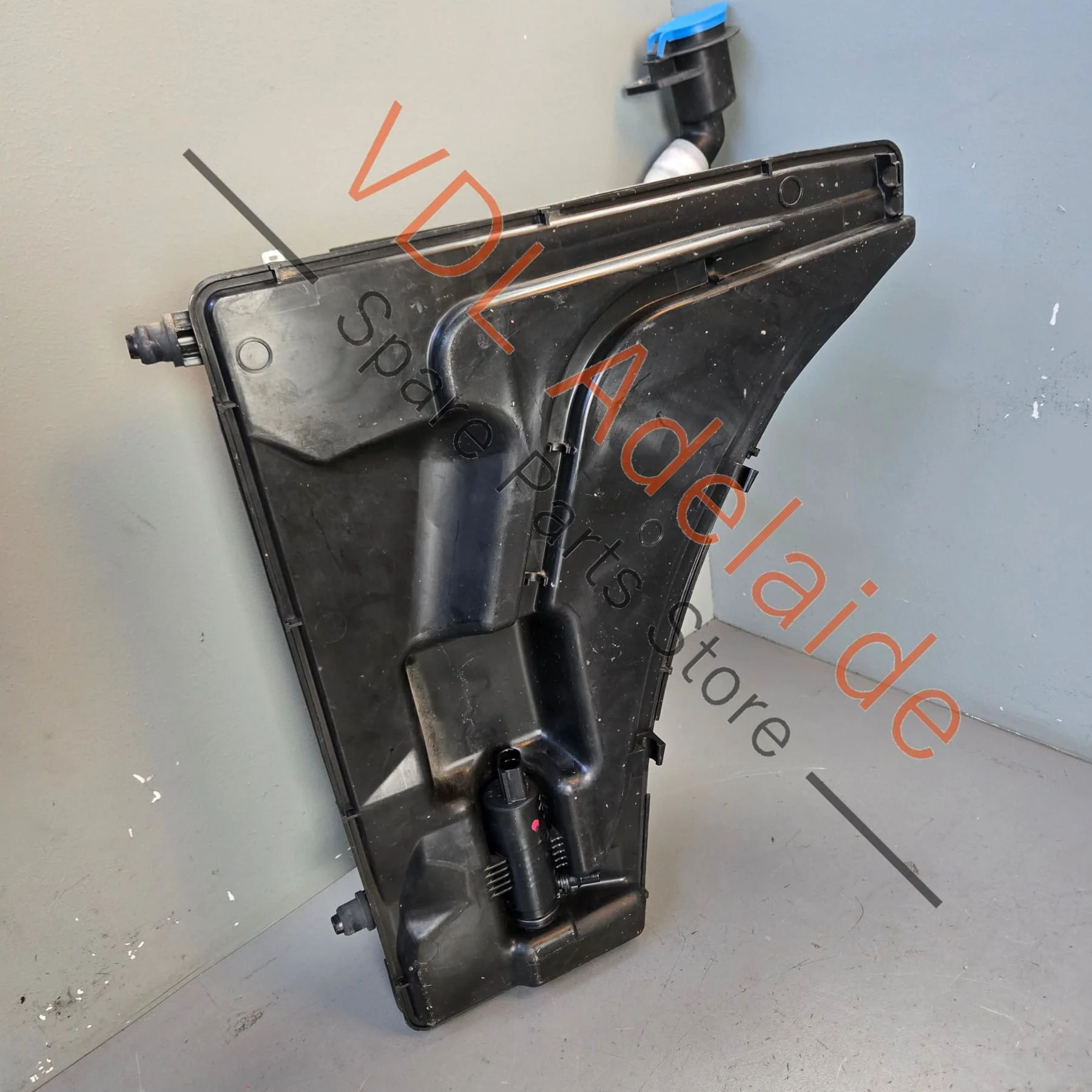 Porsche Panamera Turbo 971 Windscreen Washer Fluid Tank Reservoir Bottle - Image 5