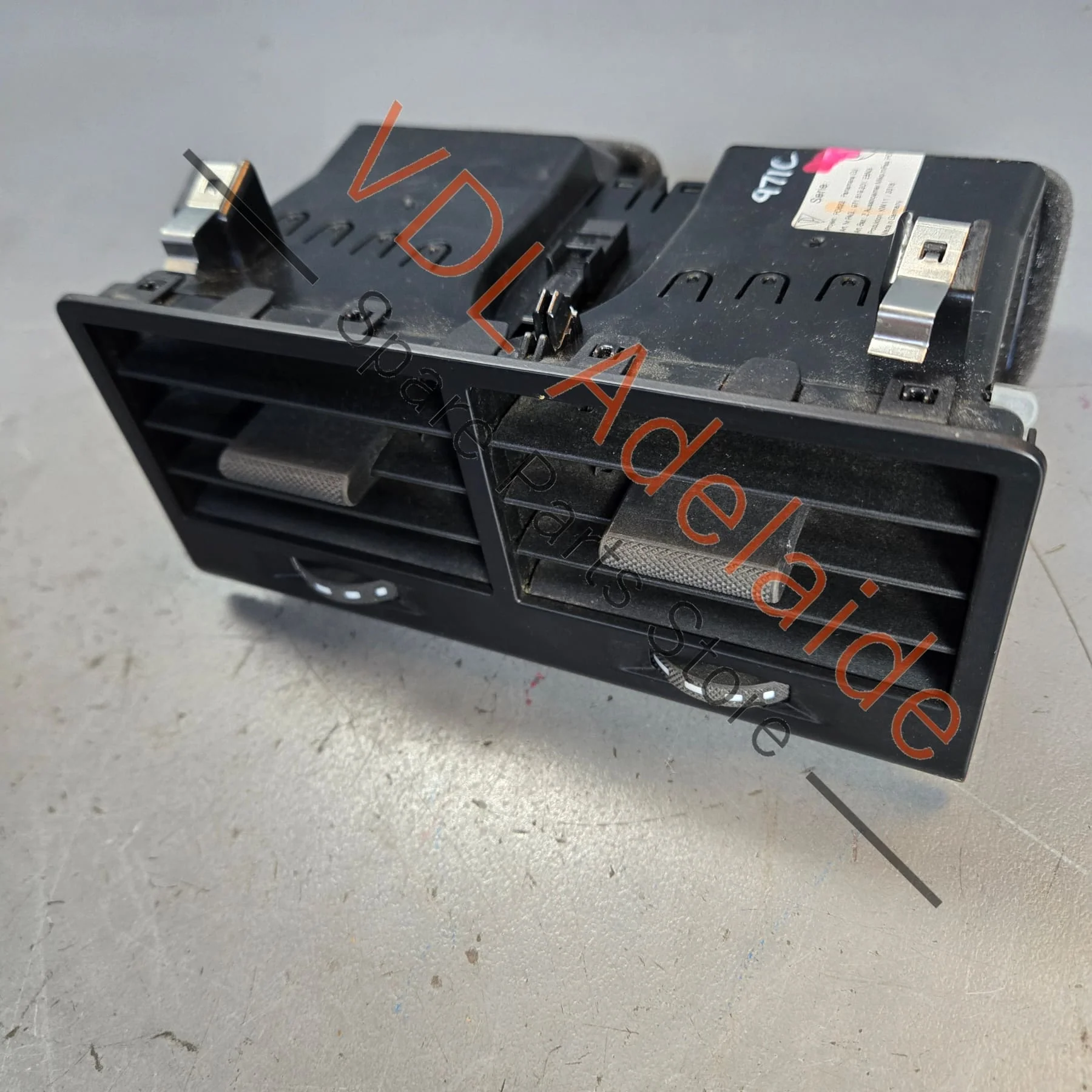 Porsche Panamera 971 Rear Passenger Air Vent 971819201E 6N3 - Image 2