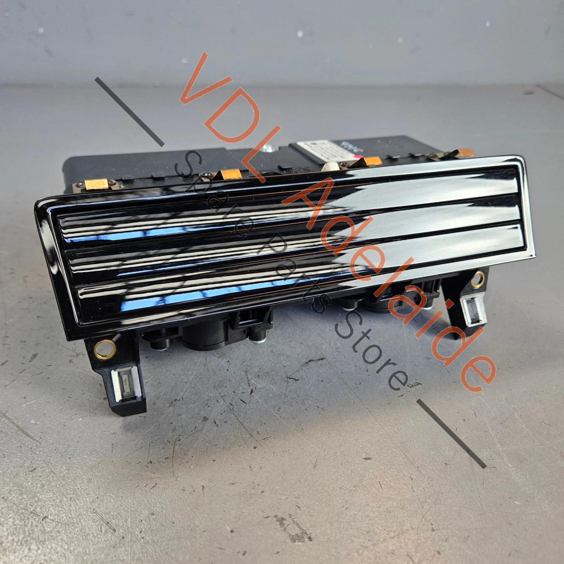 Porsche Panamera Gloss Black Front Dash Air Conditioning Vent 971819110F OV3