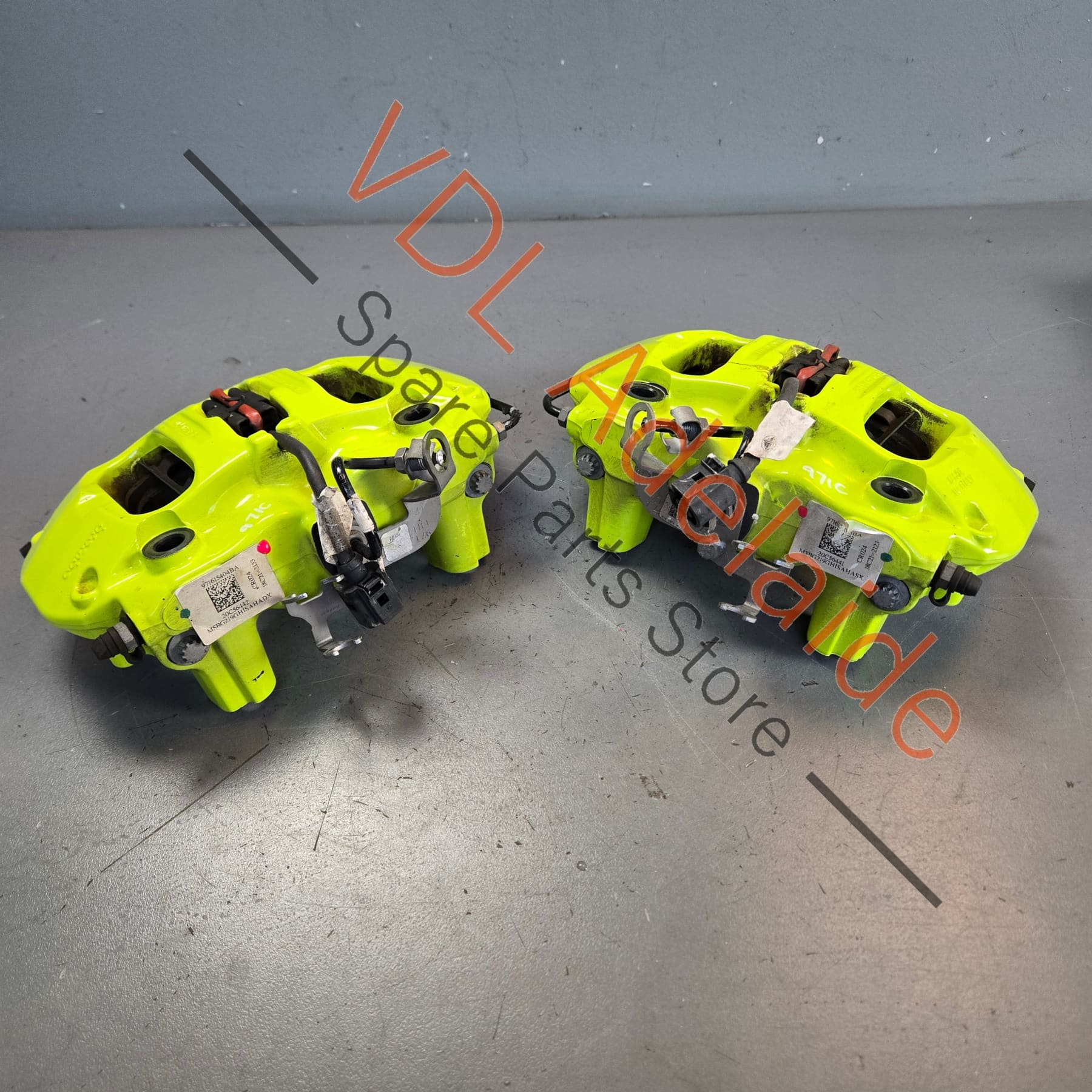 Porsche 4 Piston Brembo Rear Brake Caliper Set Acid Green Suit 365mm rotor 19in - Image 2