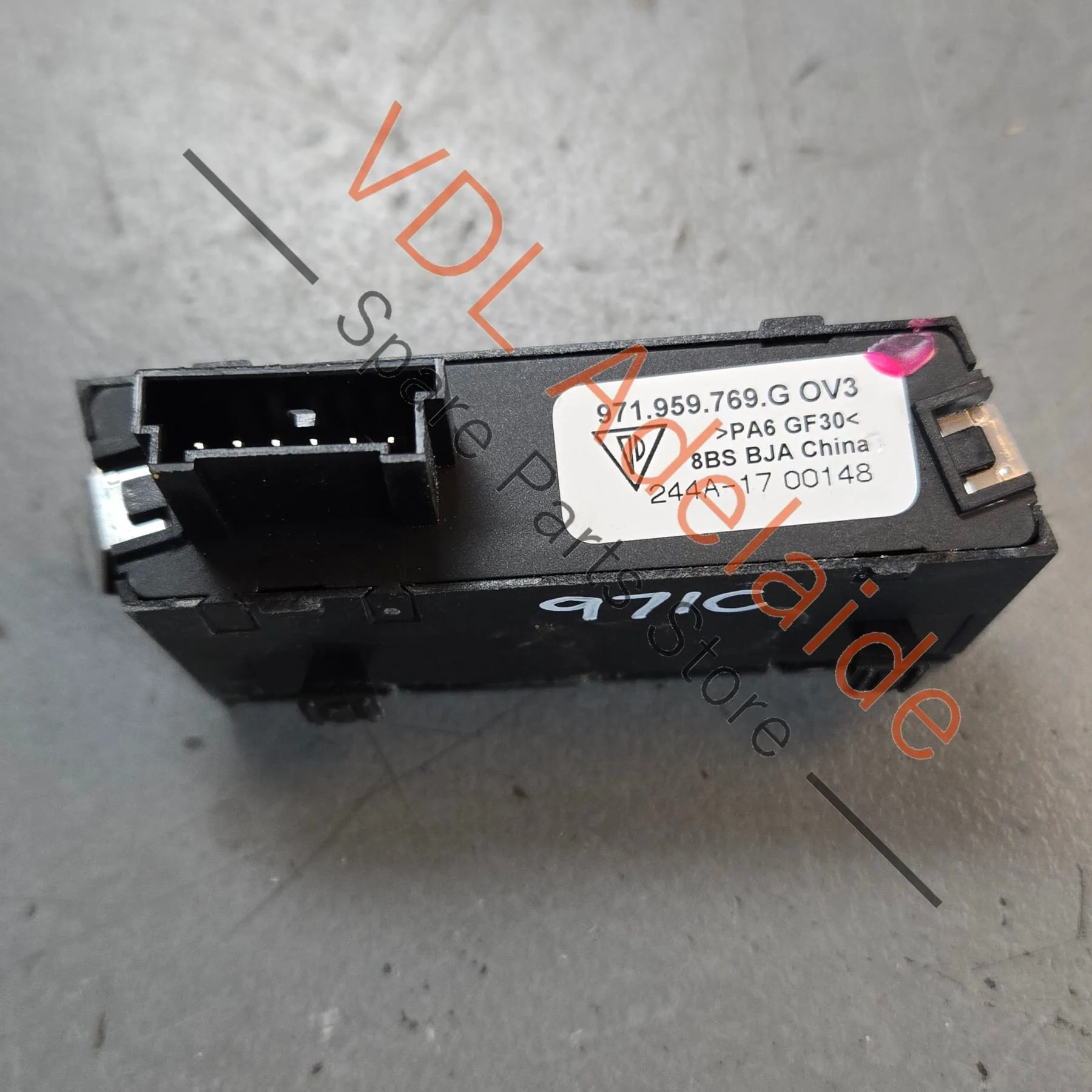 Porsche Panamera 971 Passenger Front Right Door Memory Seat & Door Lock Unlock Button Switch 971959769G - Image 2
