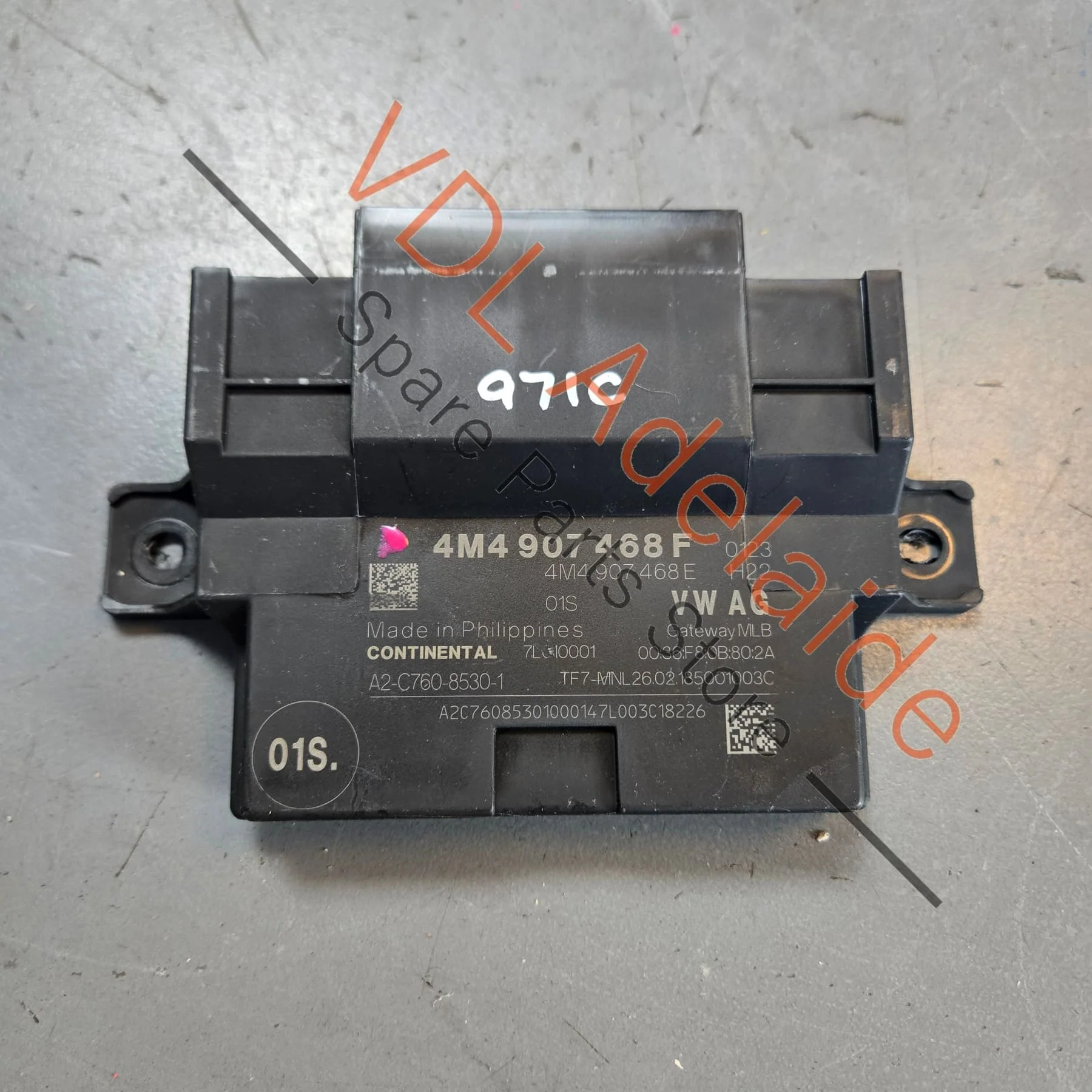 Diagnosis interface for data bus (gateway) 4M4907468F 9A790746810