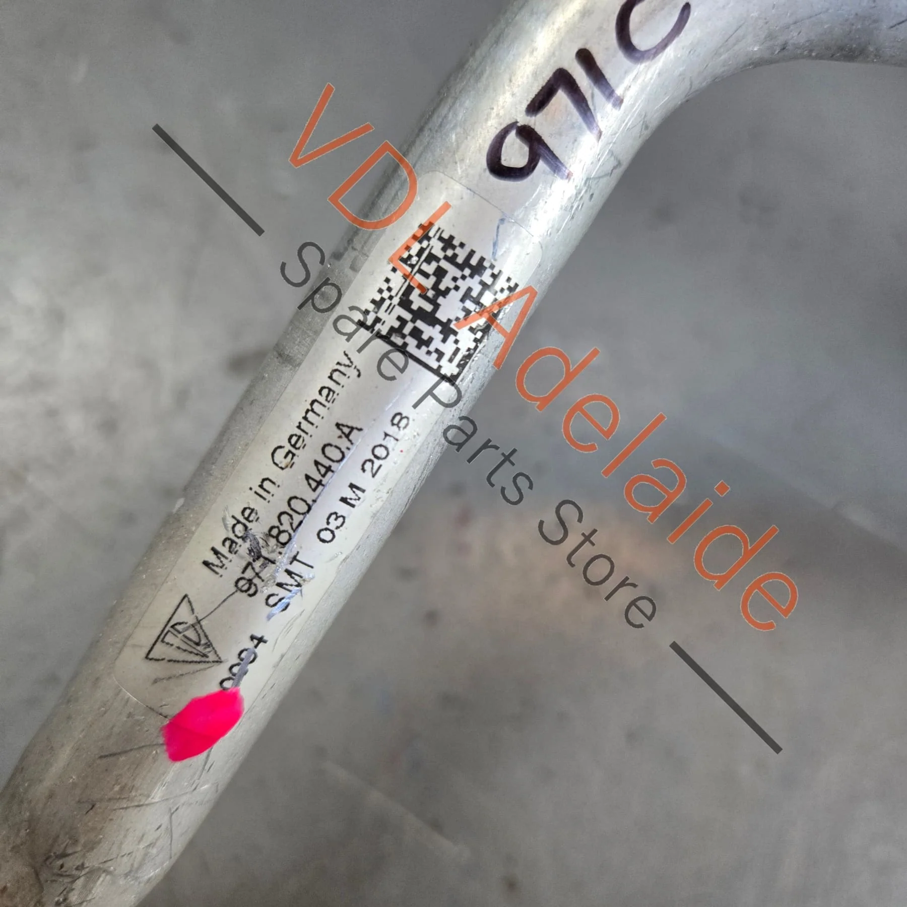 Porsche Panamera 971 Coolant / Refrigerant Pipe Hose 971820440A - Image 3