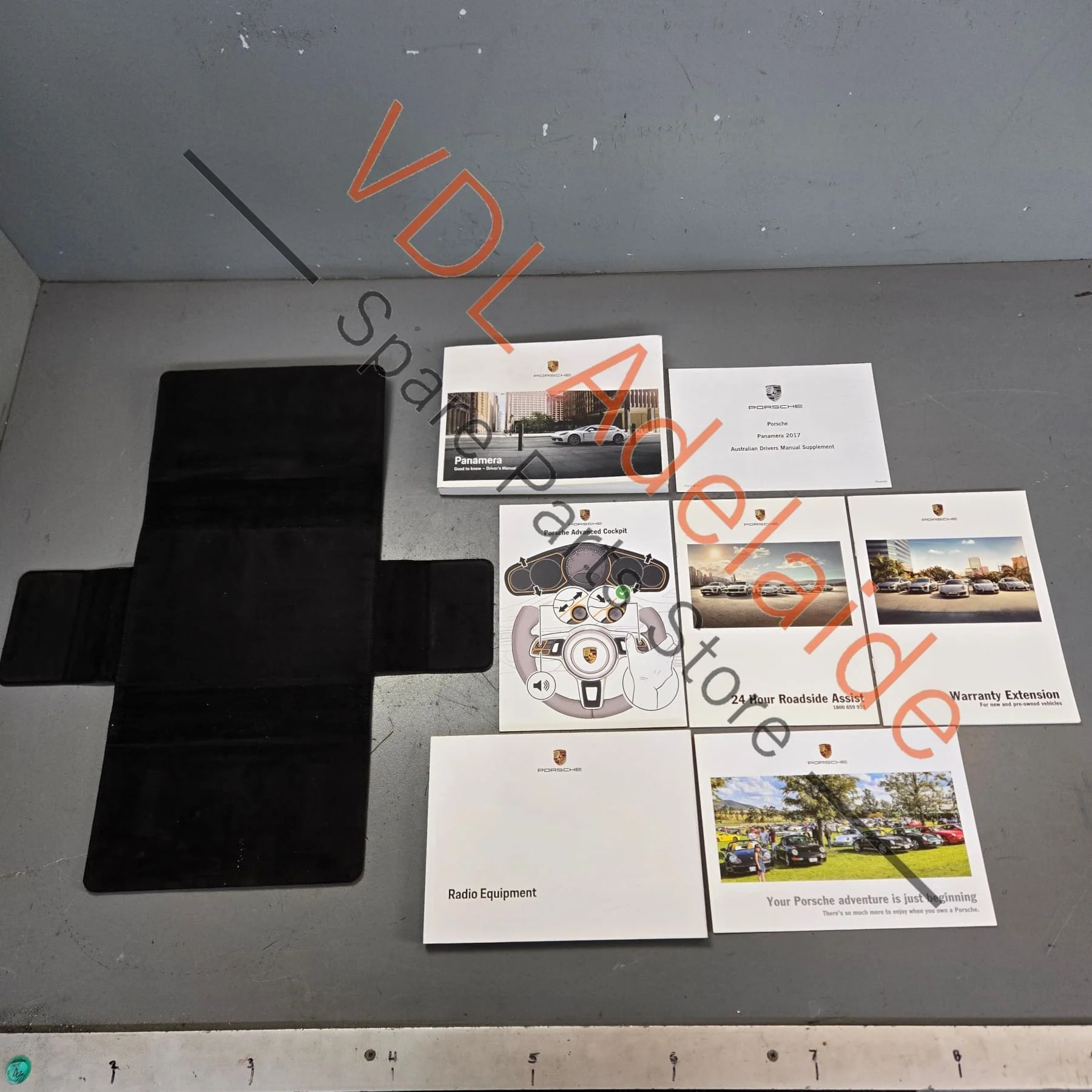 Porsche Panamera 971 Set of owners manuals books with storage pouch - Image 4
