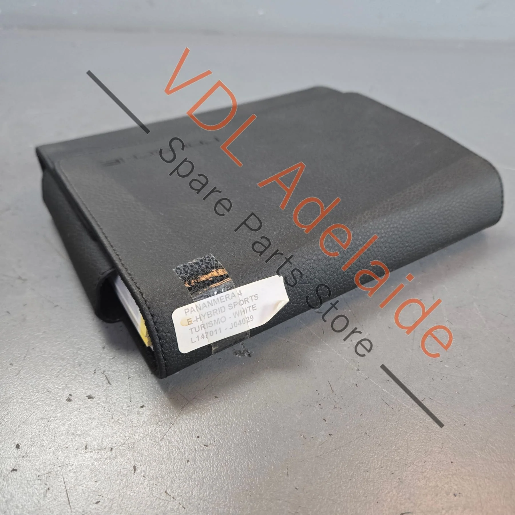 Porsche Panamera 971 Set of owners manuals books with storage pouch - Image 6