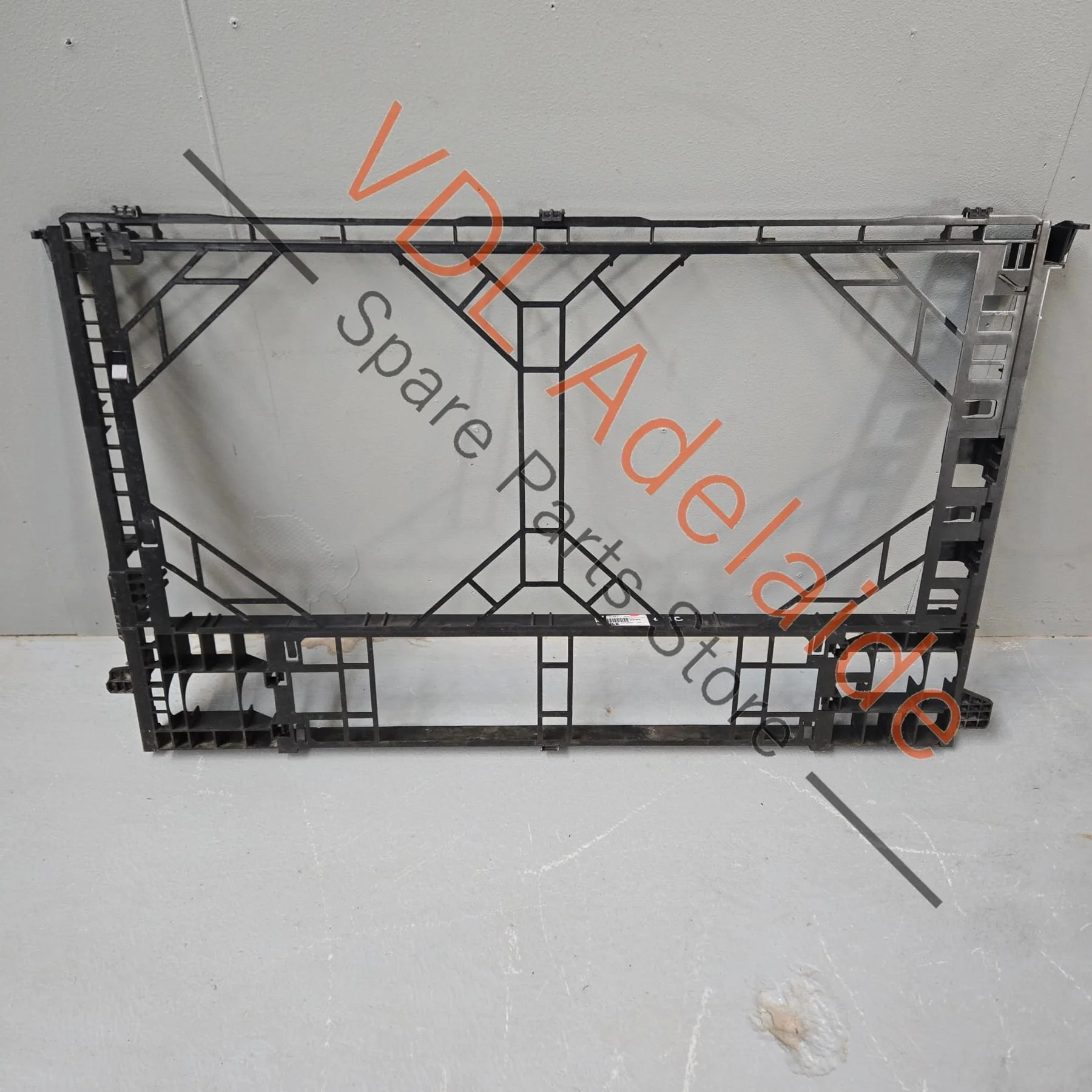 Porsche Panamera Radiator Mounting Bracket PAE121068 971121068D