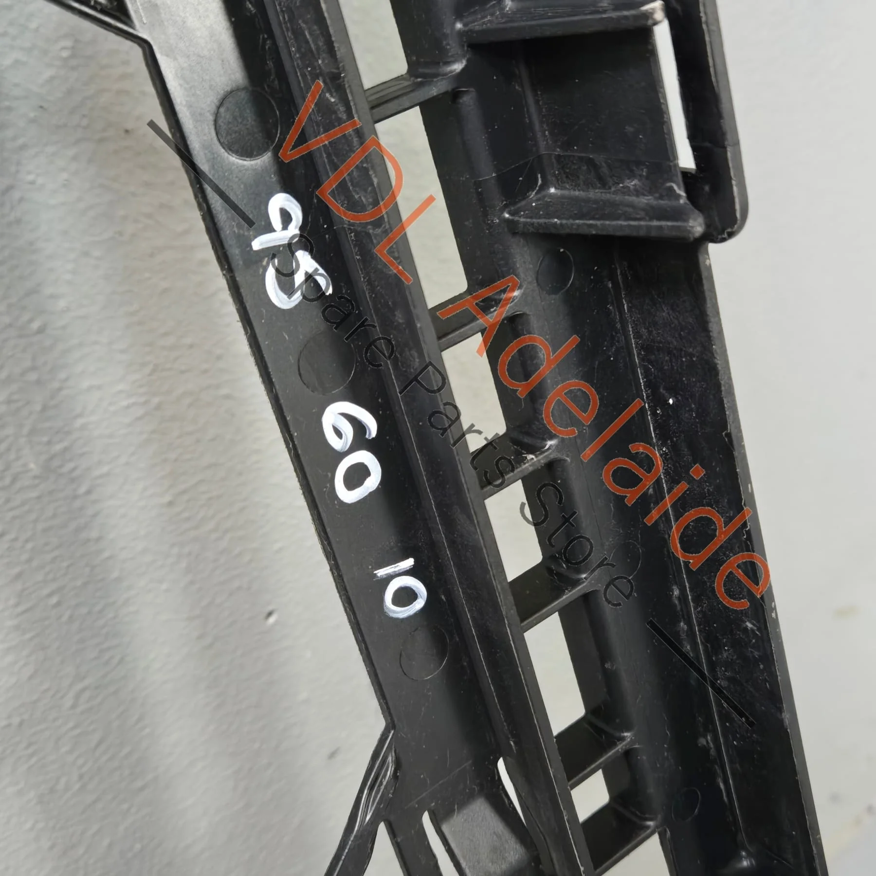 Porsche Panamera Radiator Mounting Bracket PAE121068 971121068D - Image 5