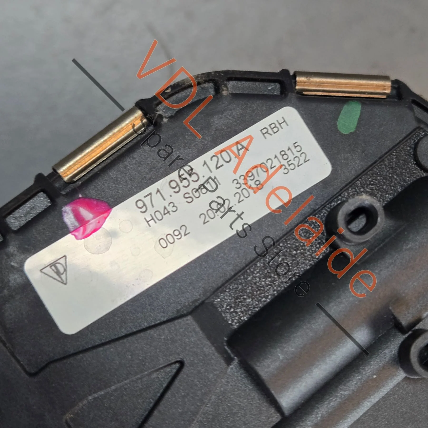 Porsche Panamera 971 Windscreen Wiper Motor RHD 971955024A - Image 2