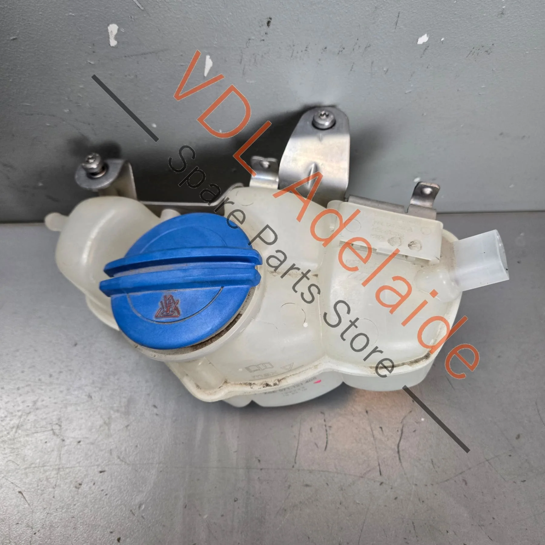 Porsche Panamera 971 Coolant Expansion Reservoir Bottle Tank 9A712140510 971121405 - Image 2