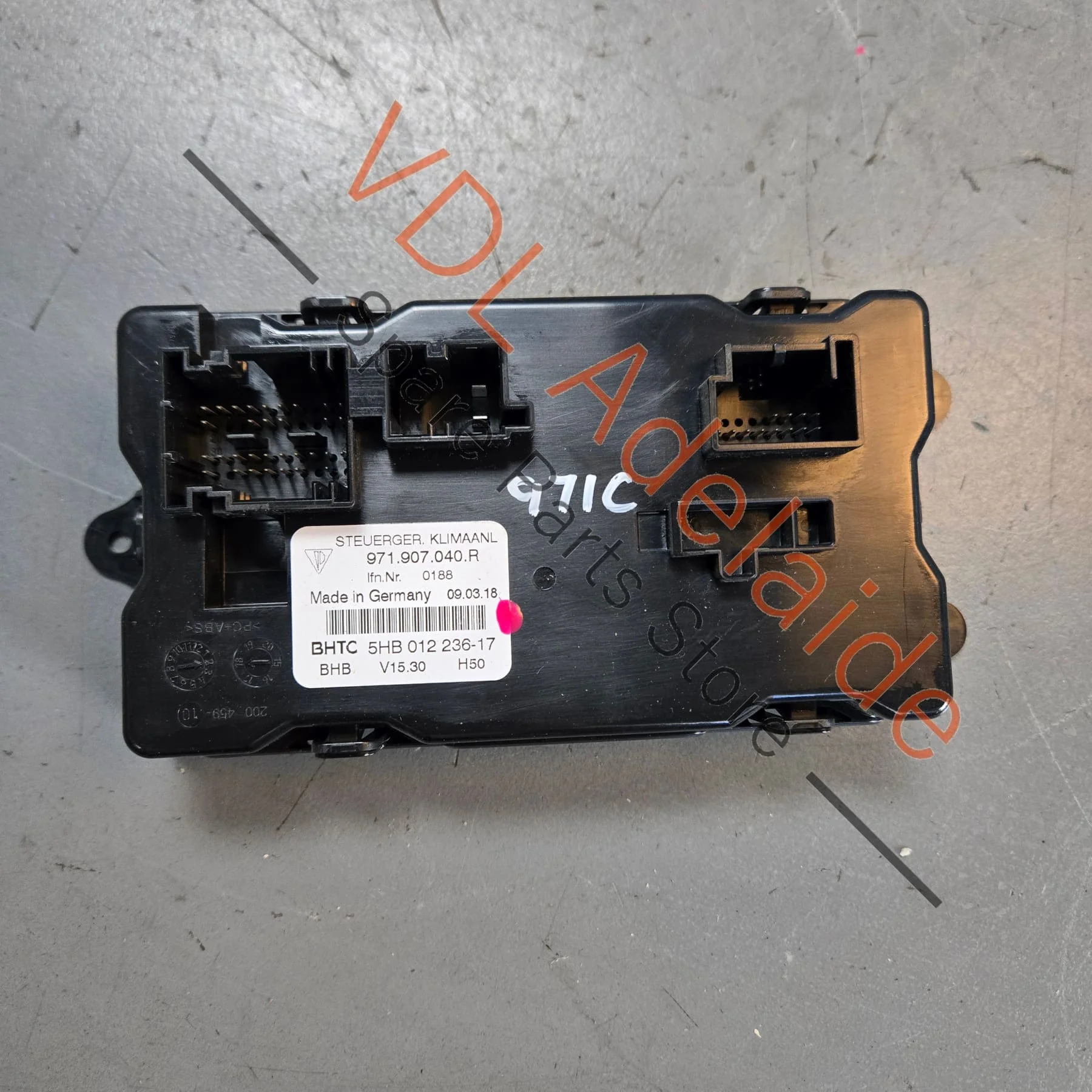 Porsche Panamera Control Unit for Air Conditioning 971907040S 971907040R