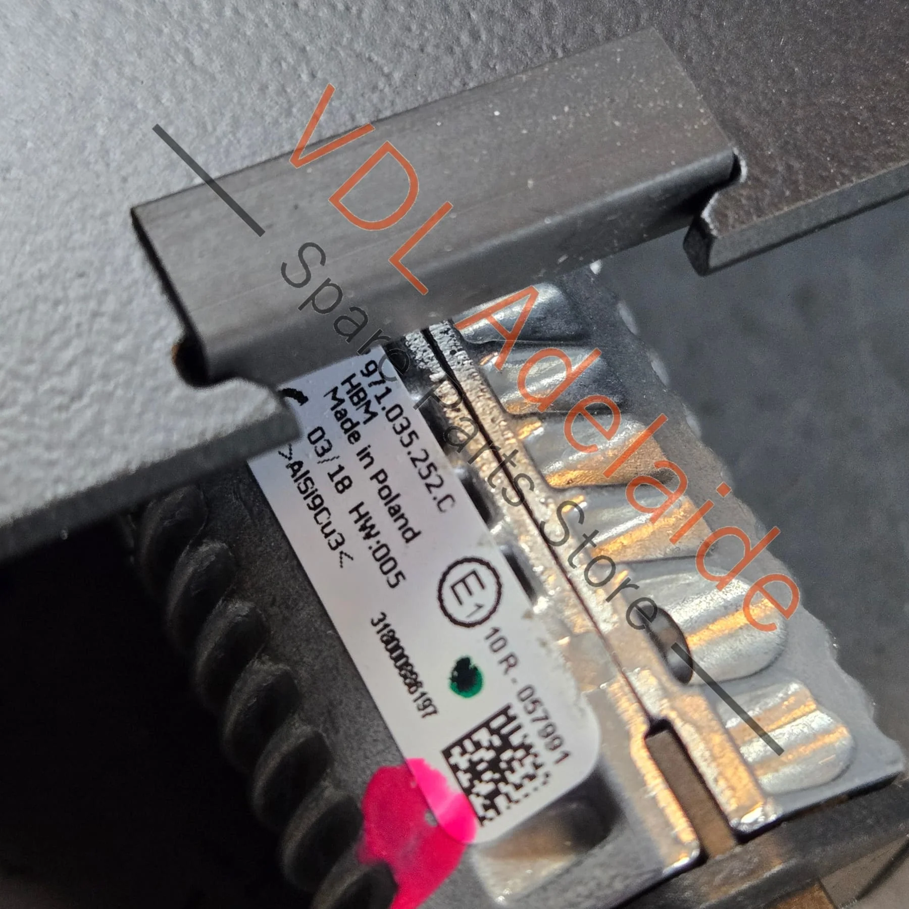 Porsche Audi Volkswagen Socket USB Connector 971035252C 971035252A 971035252F - Image 3