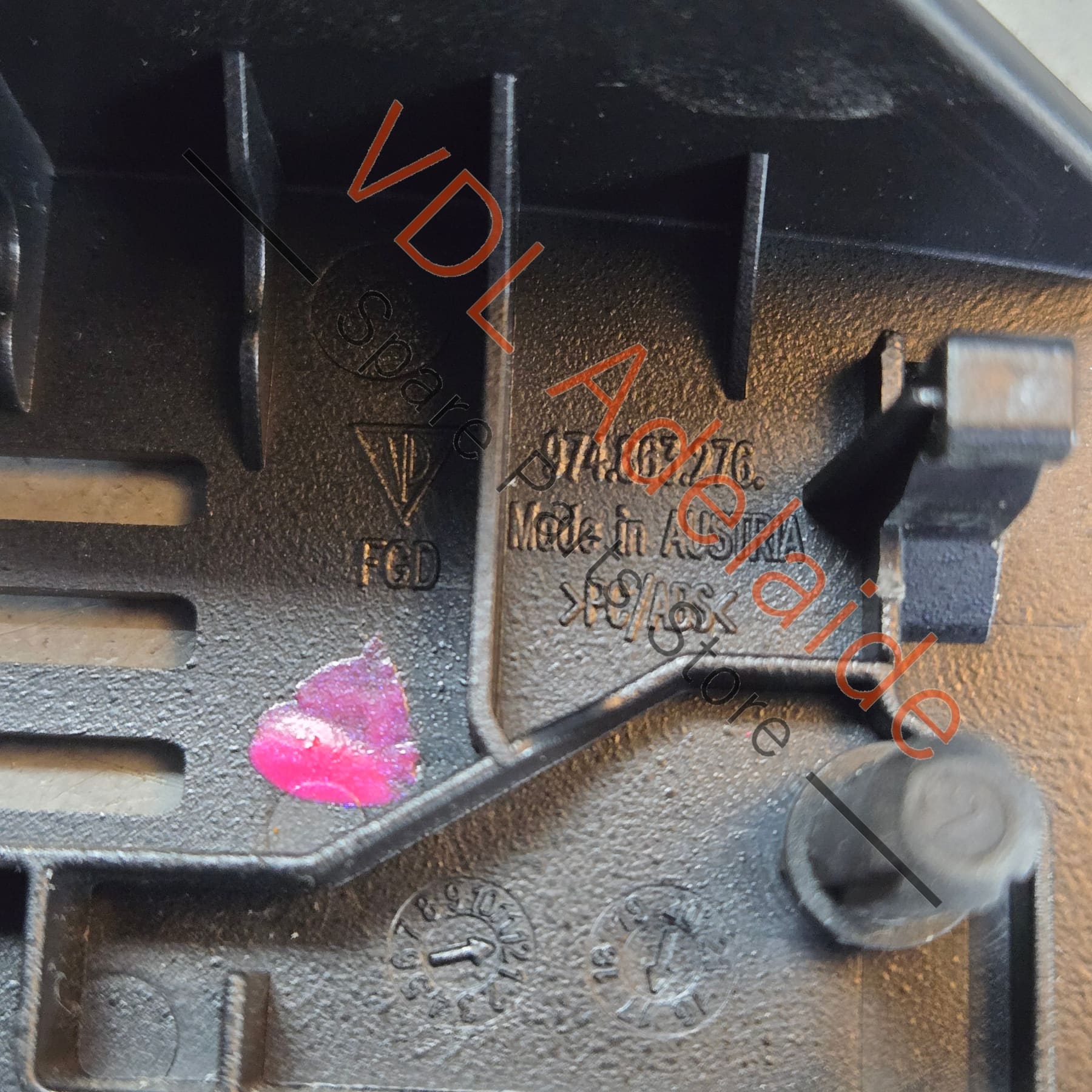 Porsche Audi Volkswagen Socket USB Connector 971035252C 971035252A 971035252F - Image 5