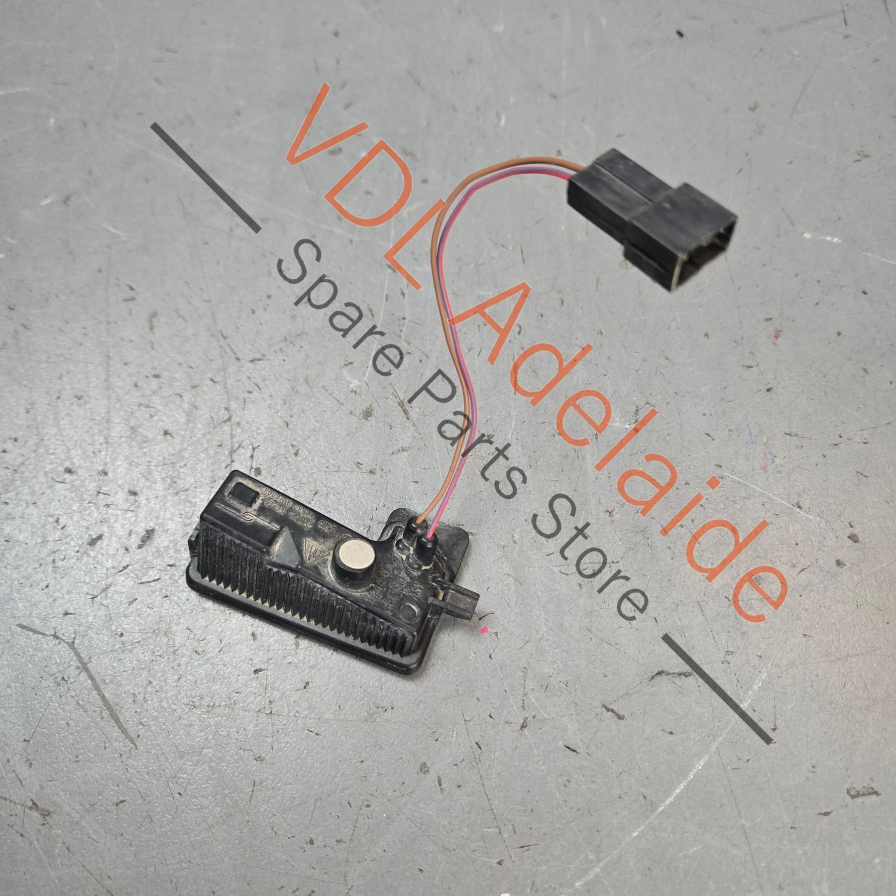 Porsche Panamera Light Exterior Left Mirror Puddle Lamp 971949133A 971949133B - Image 3