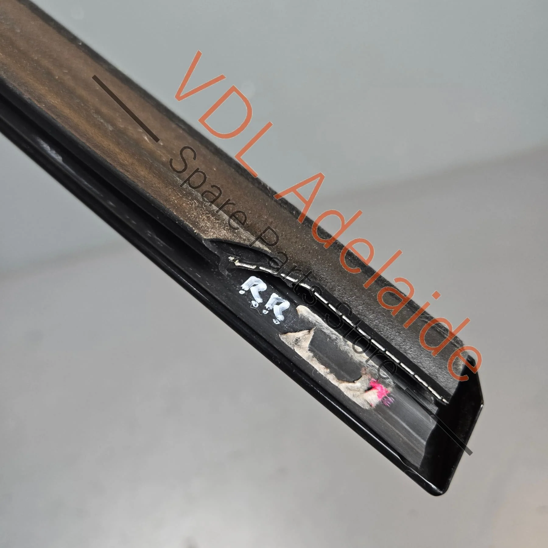Porsche Panamera Right Rear Lower Door Gloss Black Exterior Trim Molding Weather Seal 974839476B 041 - Image 5