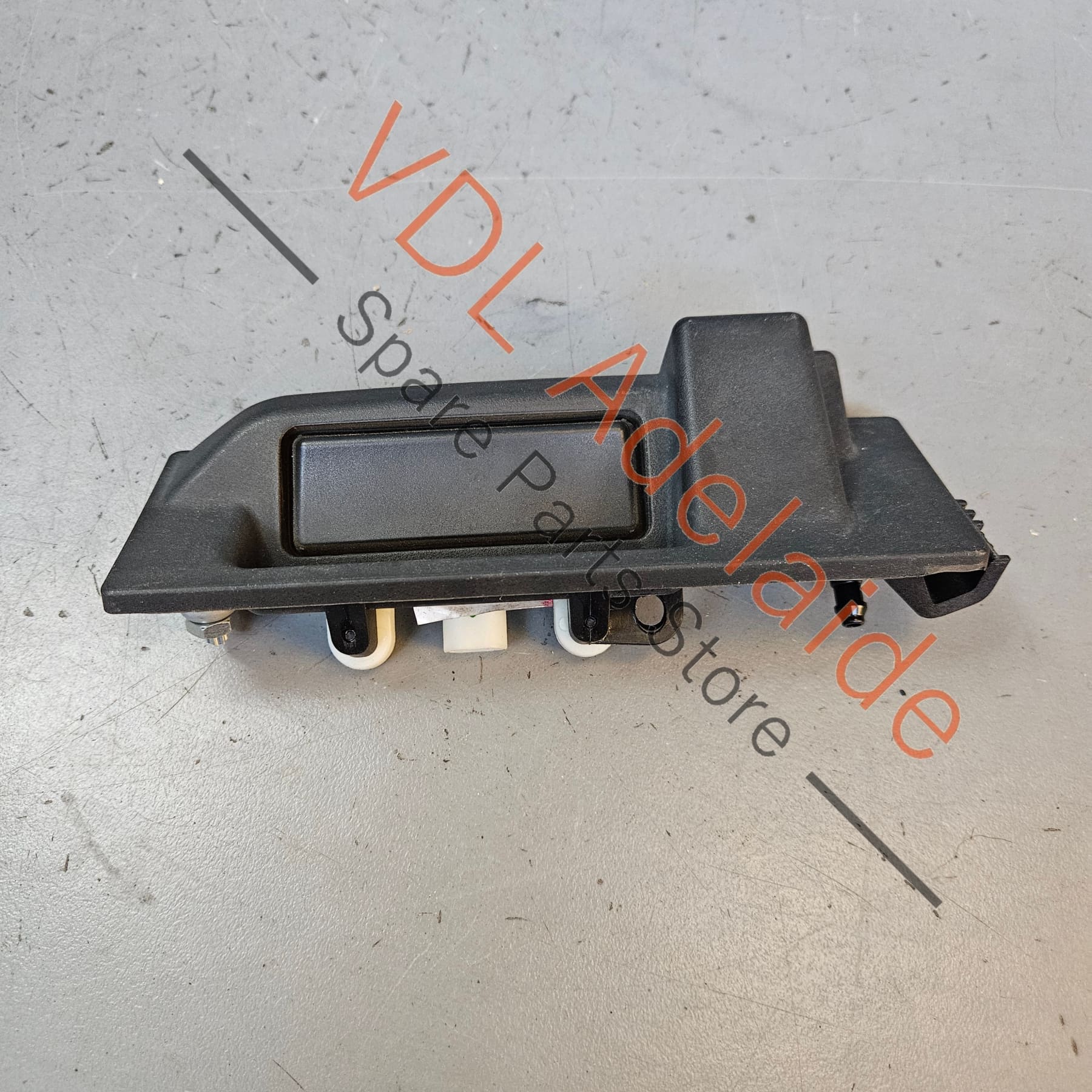 Porsche Panamera Rear Boot Hatch Trunk Opening Handle Button Switch with Camera 971959539E 1E0 5Q0980546A - Image 3