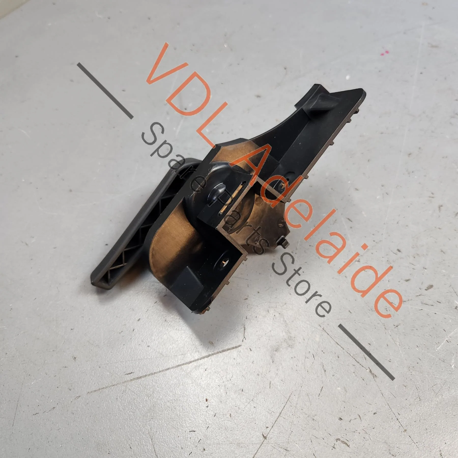 Porsche Panamera 971 Hood Bonnet Lock Release Handle Lever 971823633A 971823533A - Image 5