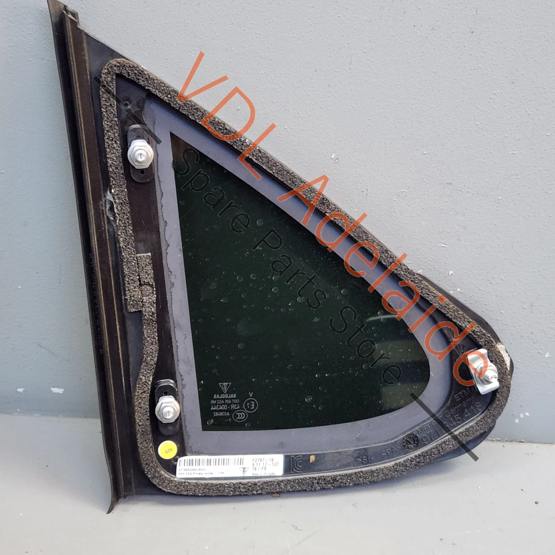 Porsche Panamera Rear Quarter Glass Window Right RHS 971845298R 971845298G - Image 3