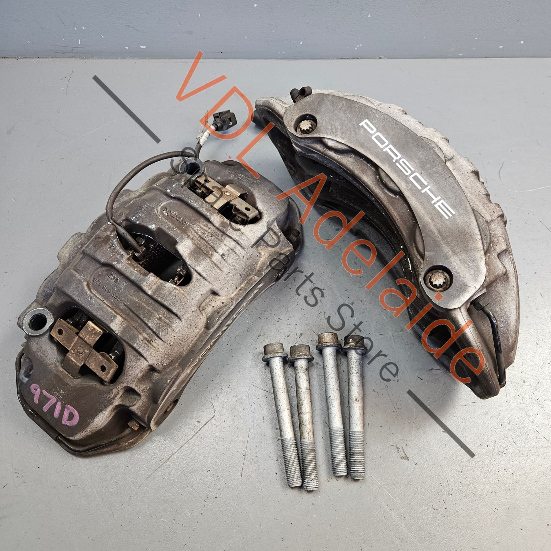Porsche Brembo 6 Piston Pot Front Brake Caliper Set 971615123Q 971615123BK 971615123BL for 18in Rotor Radial Mount