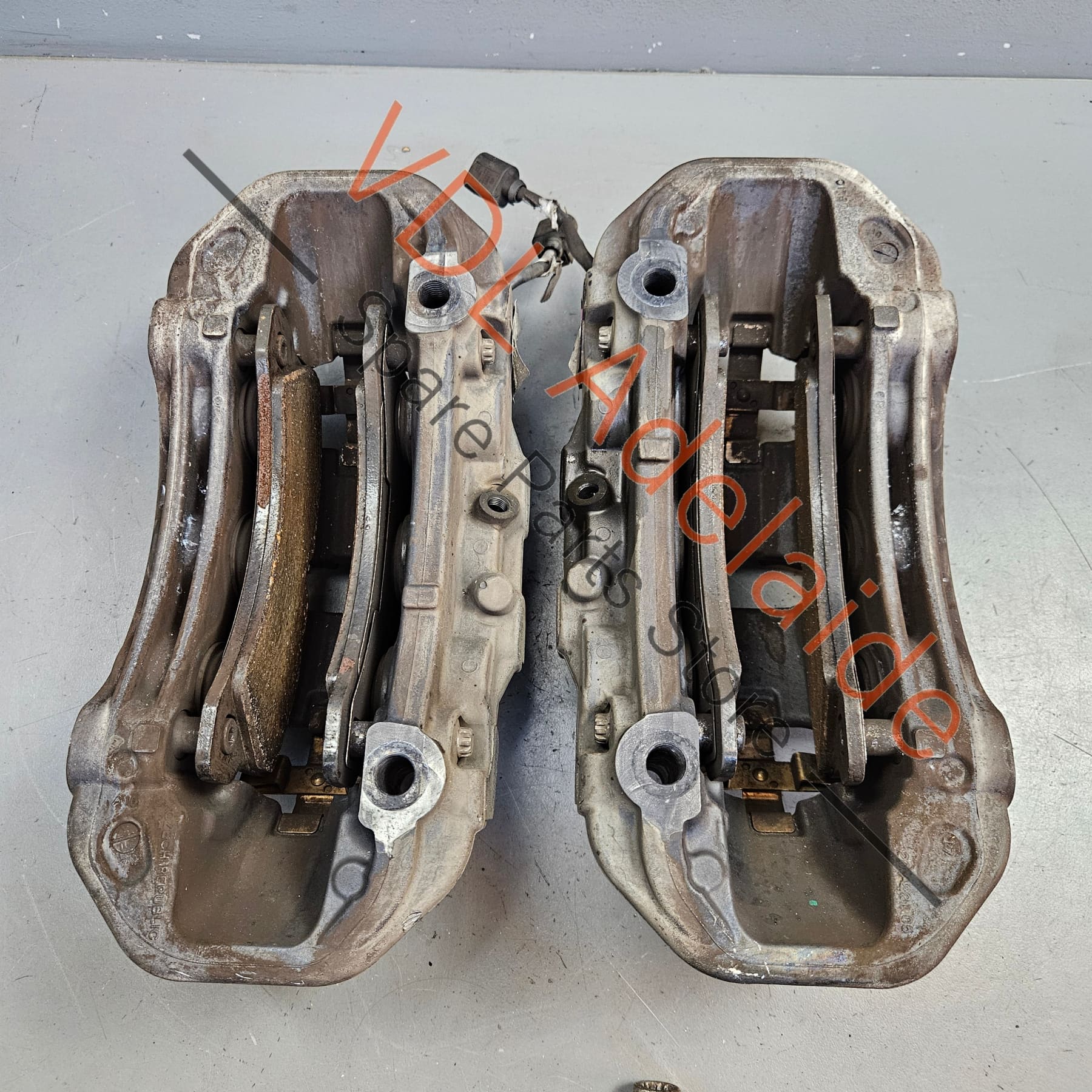Porsche Brembo 6 Piston Pot Front Brake Caliper Set 971615123Q 971615123BK 971615123BL for 18in Rotor Radial Mount - Image 3