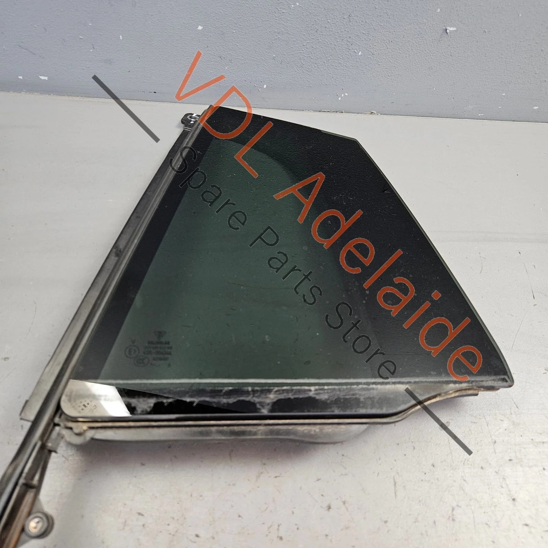 Porsche Panamera 971 Rear Left Door Quarter Window Glass 971845025C 971845025BE - Image 3