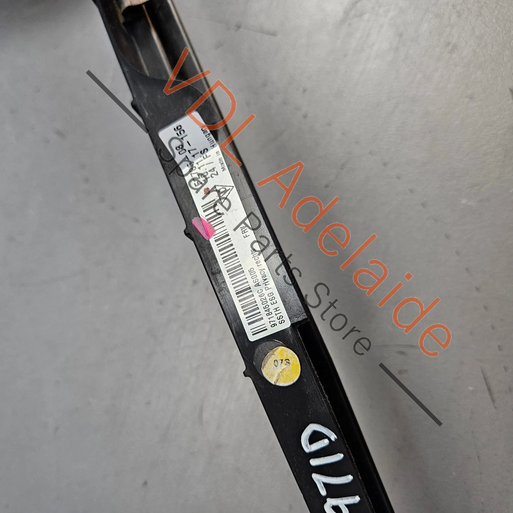 Porsche Panamera 971 Rear Right Door Quarter Window Glass 971845026AC 971845026AH 971845026AR - Image 6
