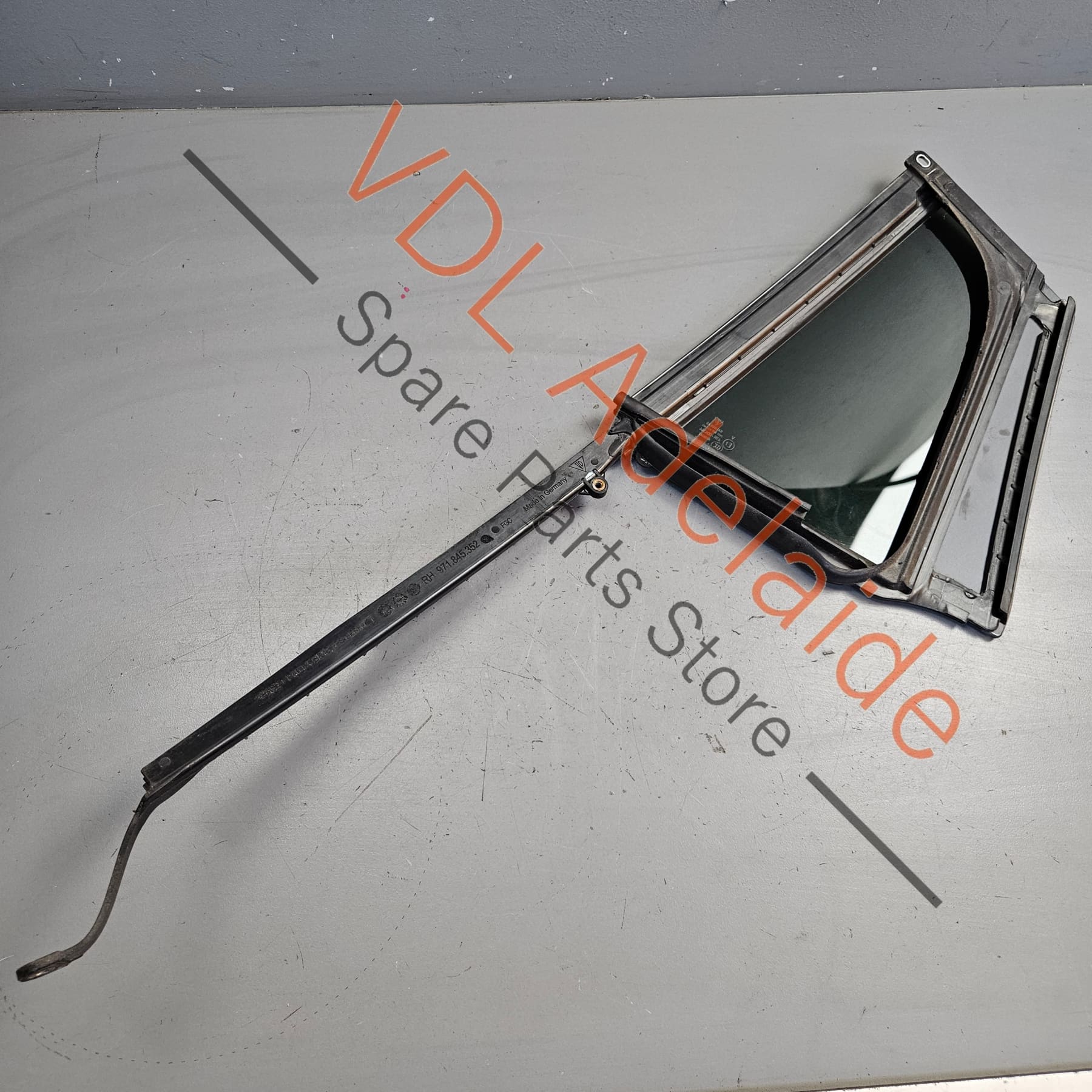 Porsche Panamera 971 Rear Right Door Quarter Window Glass 971845026AC 971845026AH 971845026AR - Image 7