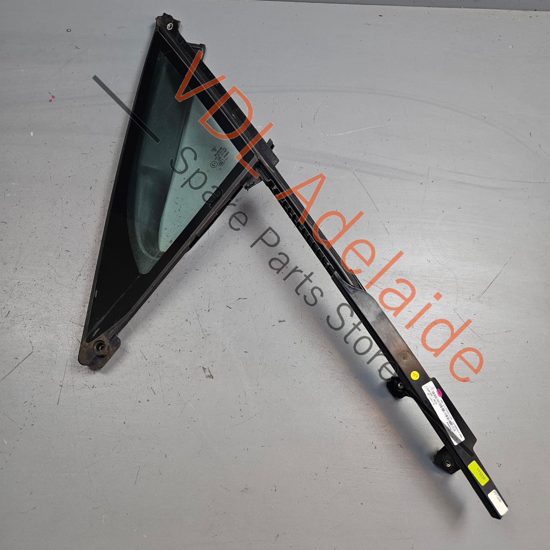 Porsche Panamera 971 Front Left Door Fixed Quarter Window Glass 971845113 971845113P