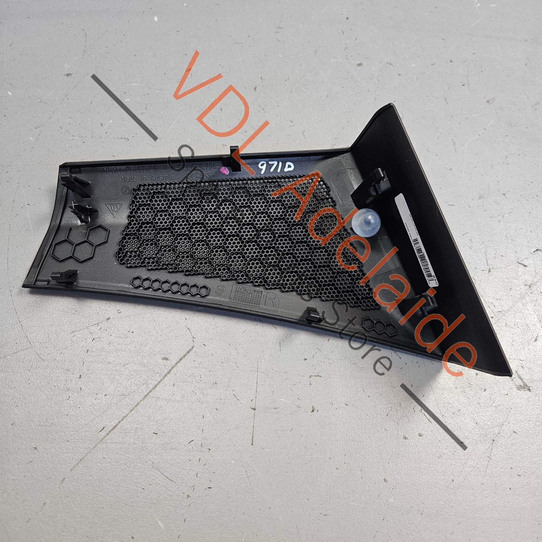 Porsche Panamera 971 Rear Right Door Mid Tone Speaker Cover Trim 971035794 - Image 5