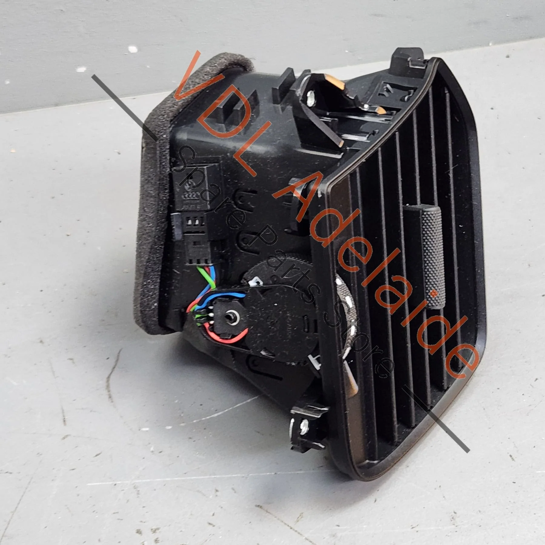 Porsche Panamera Left Side Dashboard AC Air Vent 971819701B 6N3 - Image 6