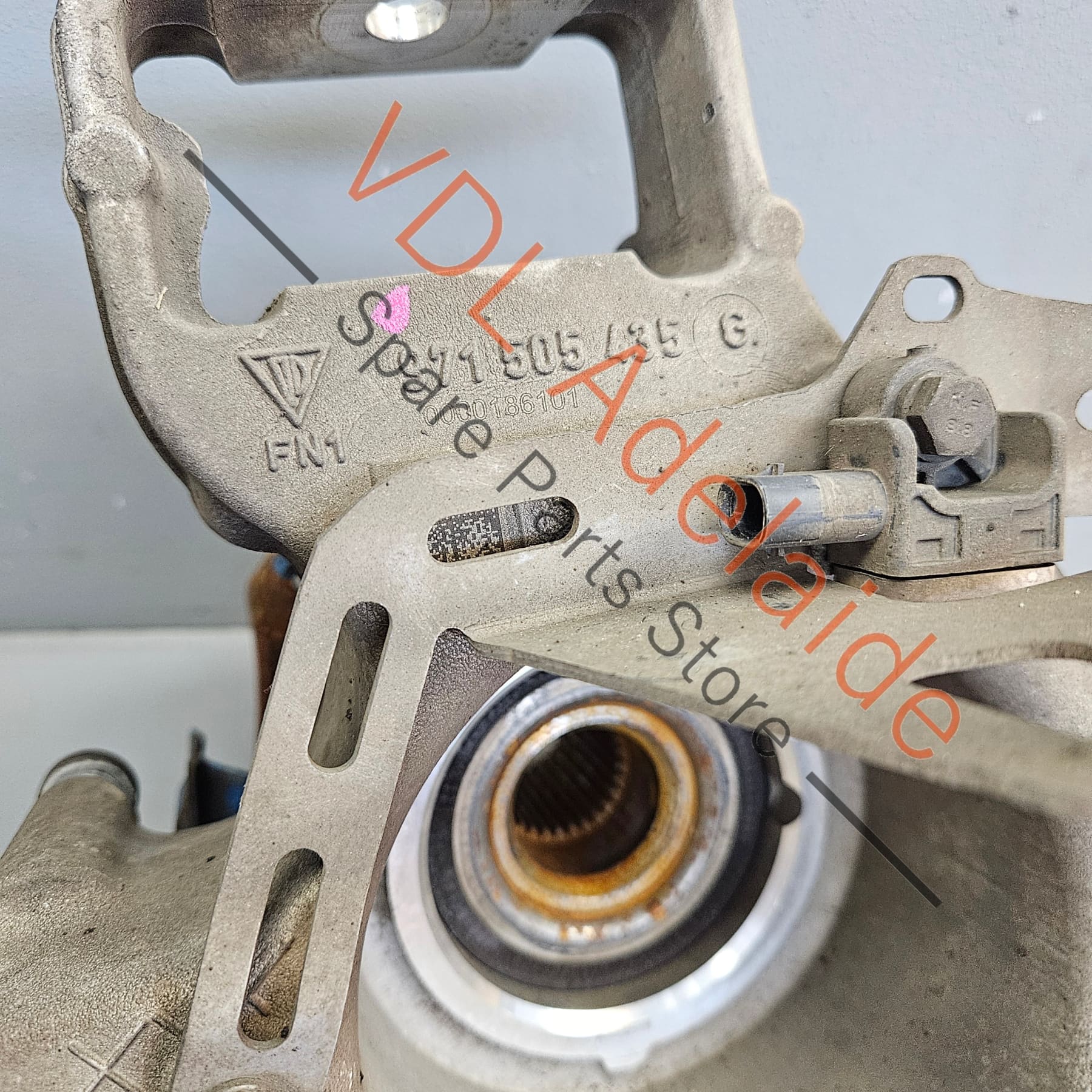 Porsche Panamera Left Rear Suspension Hub Knuckle with Wheel Bearing 971505435B 971505435G - Image 6