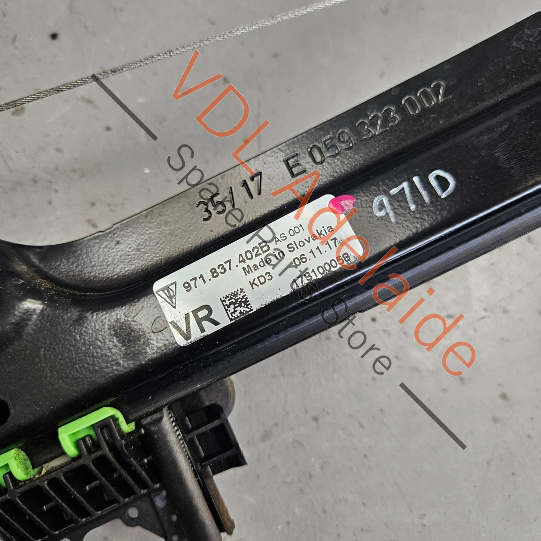 Porsche Panamera 971 Window Regulator Front Right 971837402 - Image 3