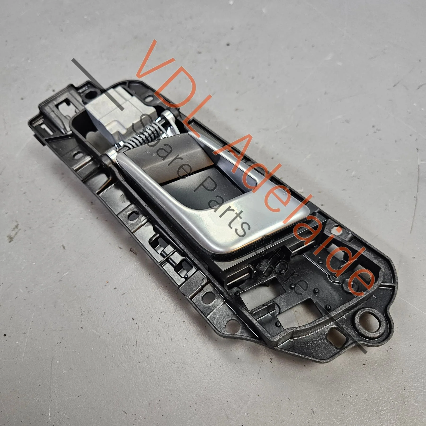 Porsche Panamera Left Side Interior Door Handle Pull Actuator w Trim 971837019C CZO suits front or rear - Image 6