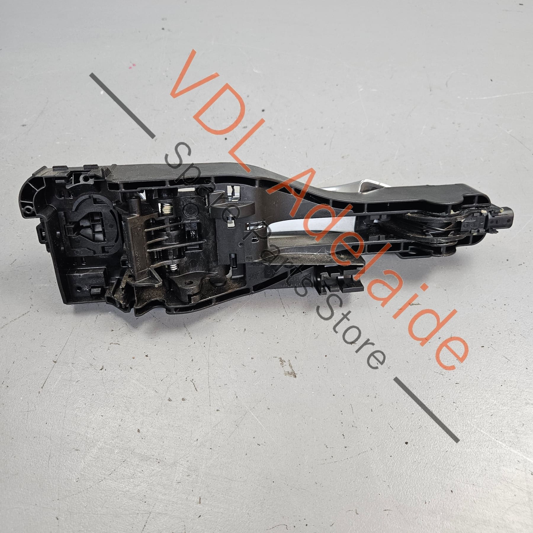 Porsche Panamera Left Side Exterior Passenger Door Handle 971837205FY G2X - Image 3
