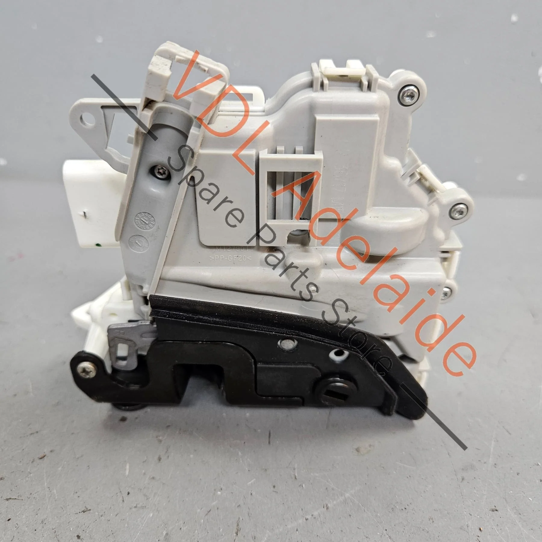 Porsche Panamera Rear Right Door Lock 9A783911606 8K0839016F - Image 2