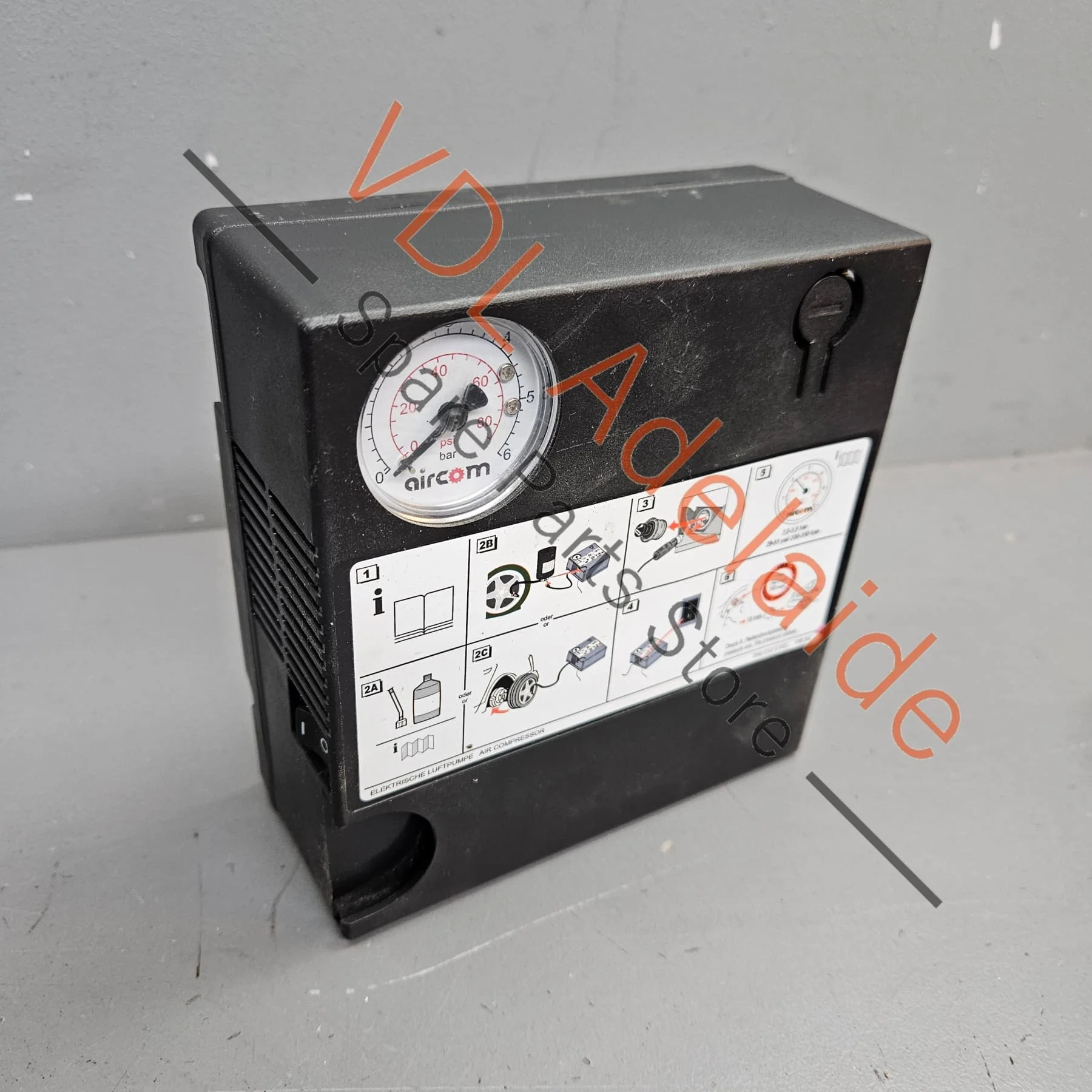 Porsche Emergency Flat Tyre Compressor Pump PAD012615B
